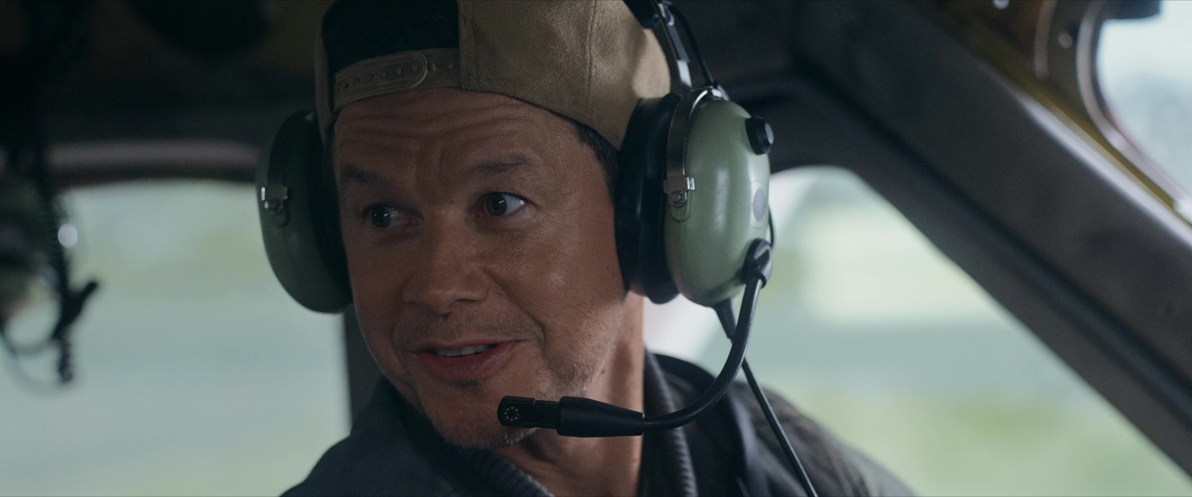 Flight Risk (2025) [4K] movie still 1015