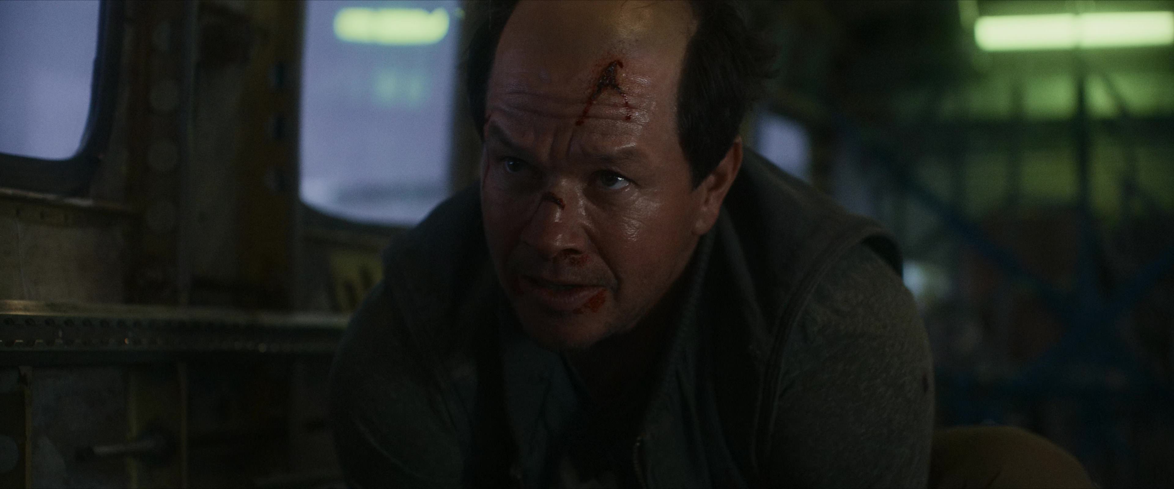 Flight Risk (2025) [4K] screencap 10161