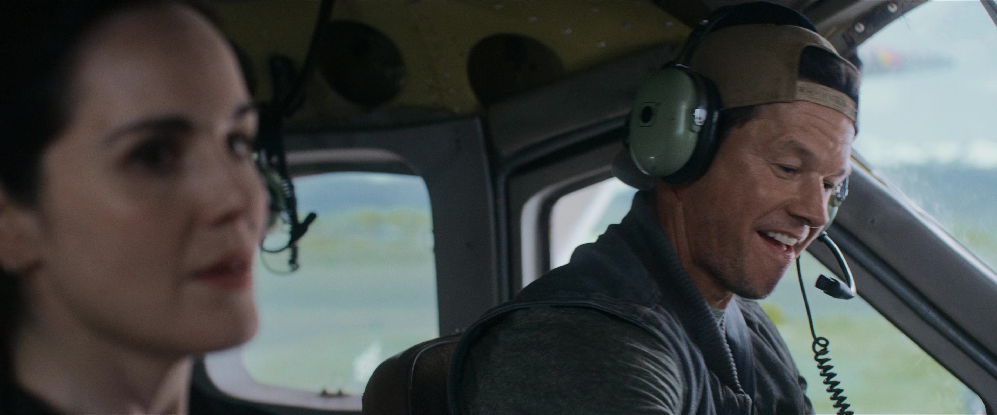 Flight Risk (2025) [4K] screencap 1023