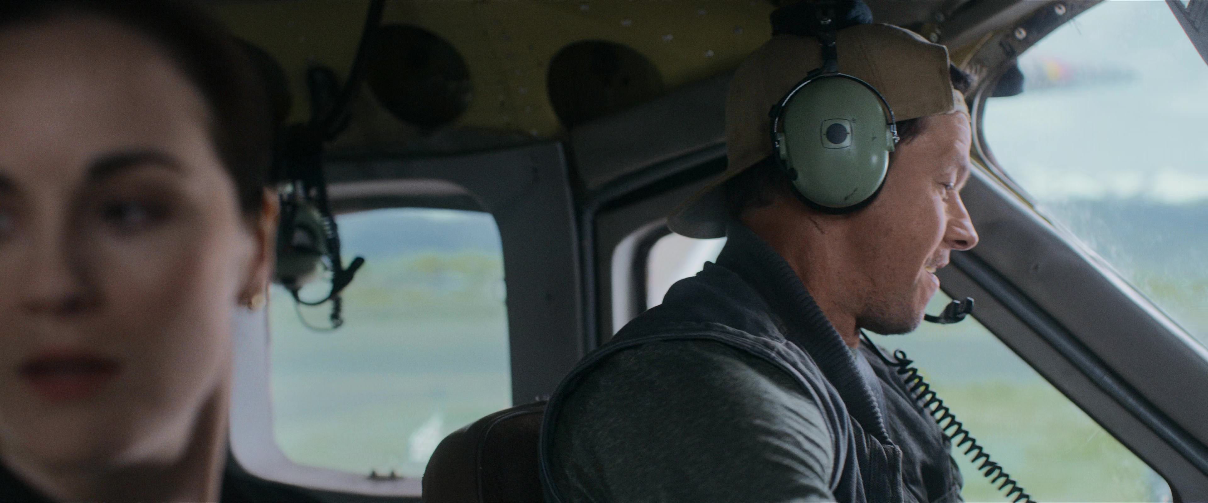 Flight Risk (2025) [4K] HD screenshot 1025