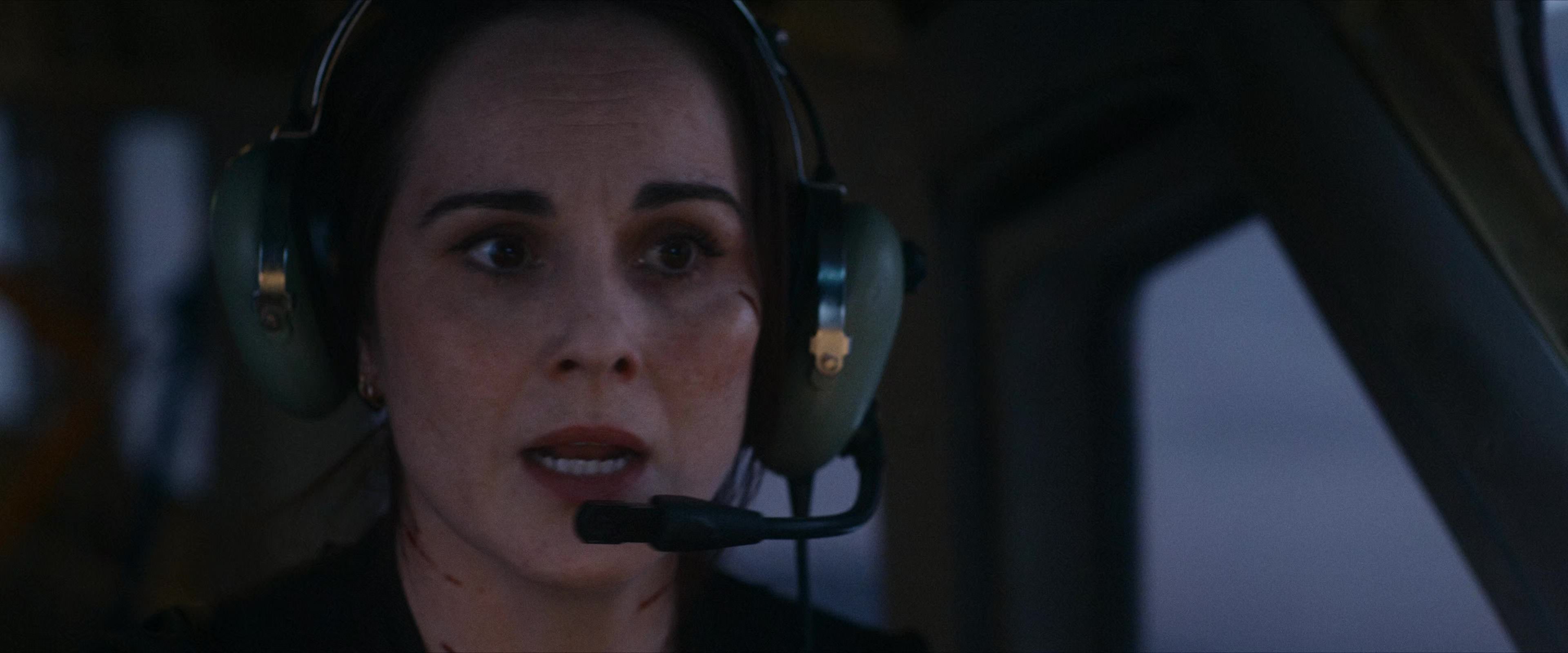 Flight Risk (2025) [4K] screencap 10269