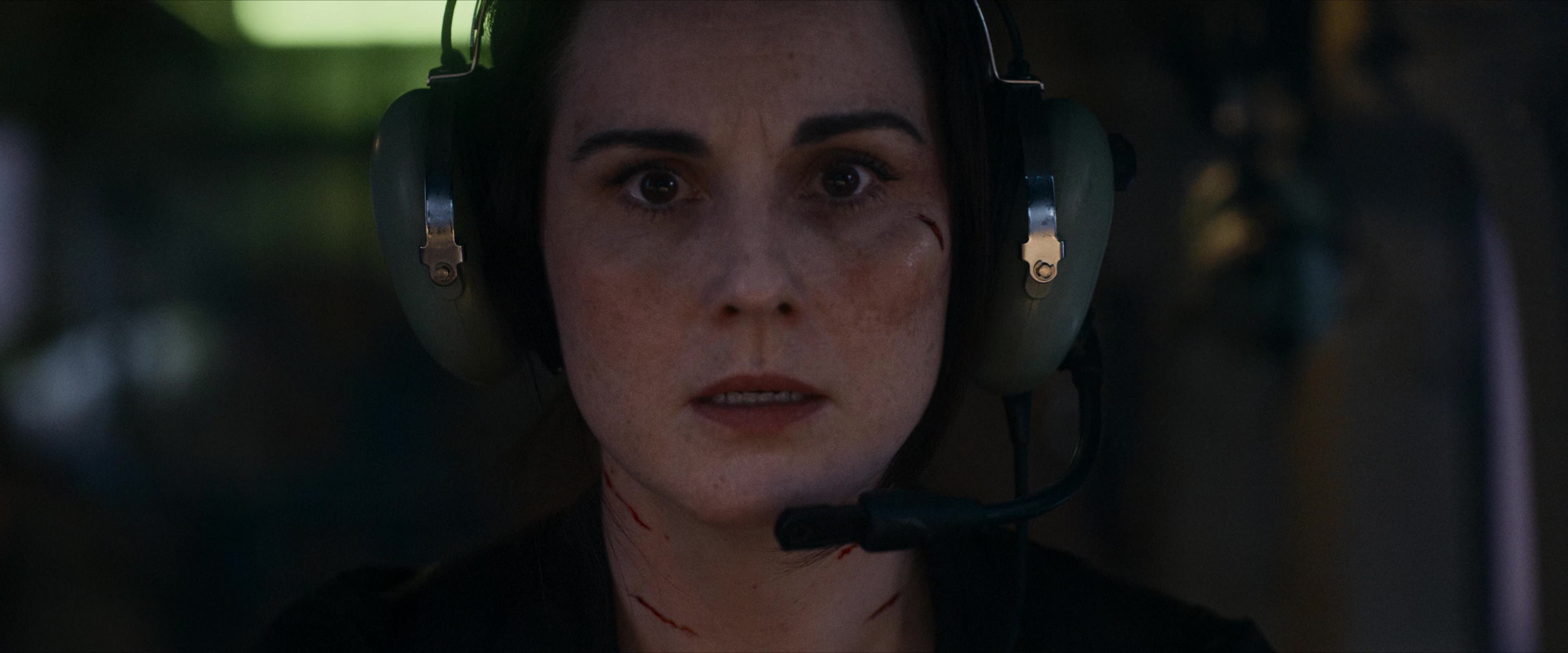 Flight Risk (2025) [4K] screencap 10320