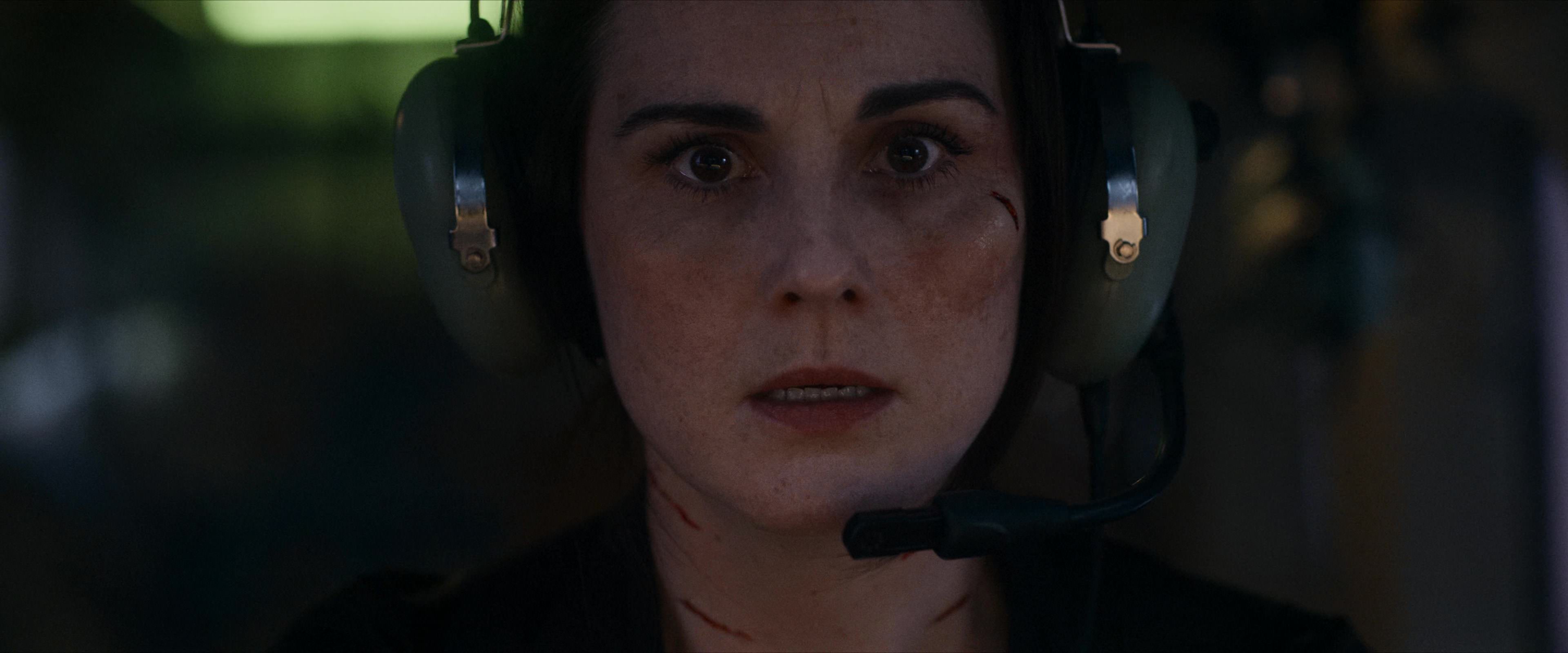 Flight Risk (2025) [4K] screencap 10326
