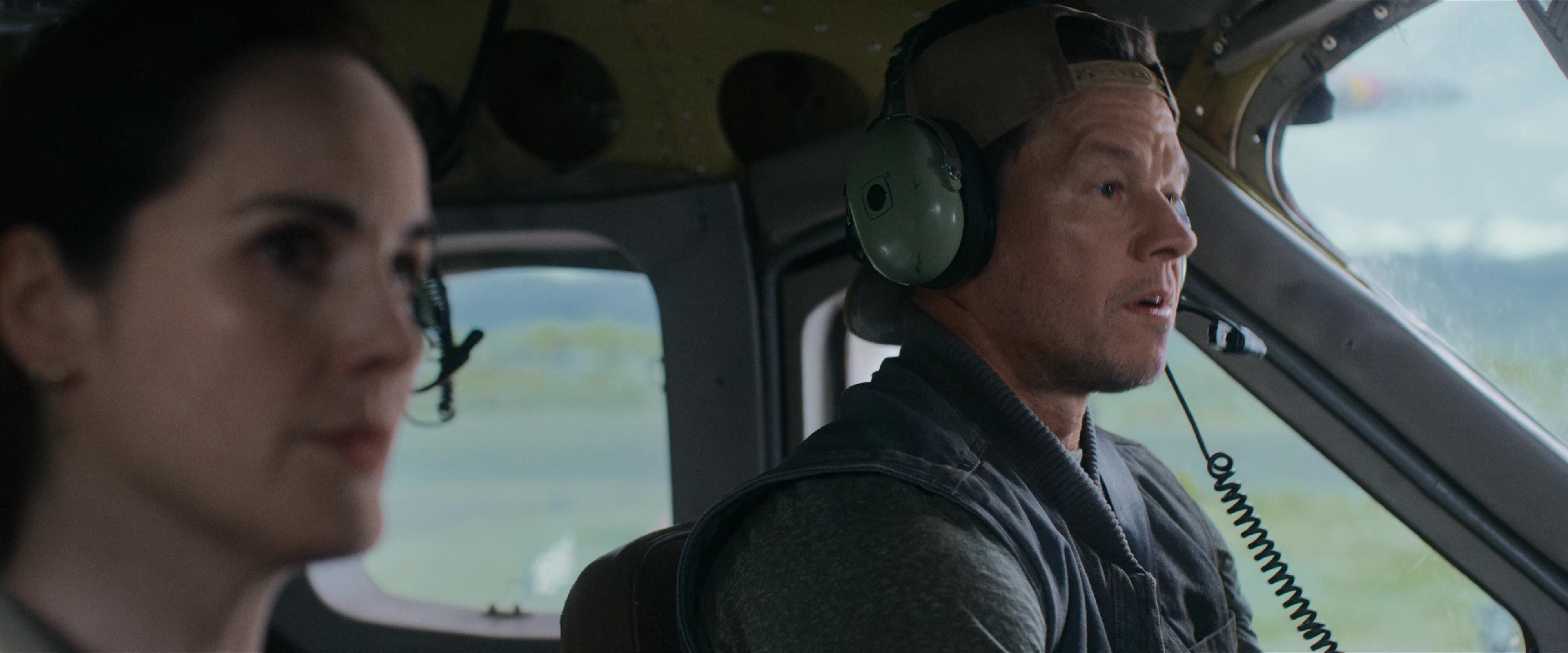 Flight Risk (2025) [4K] movie still 1045