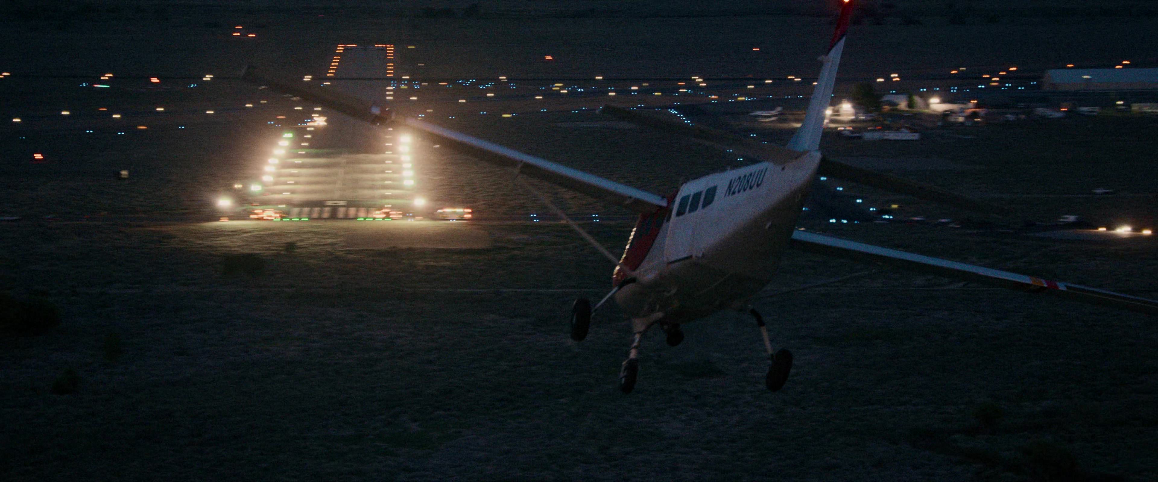 Flight Risk (2025) [4K] screencap 10467