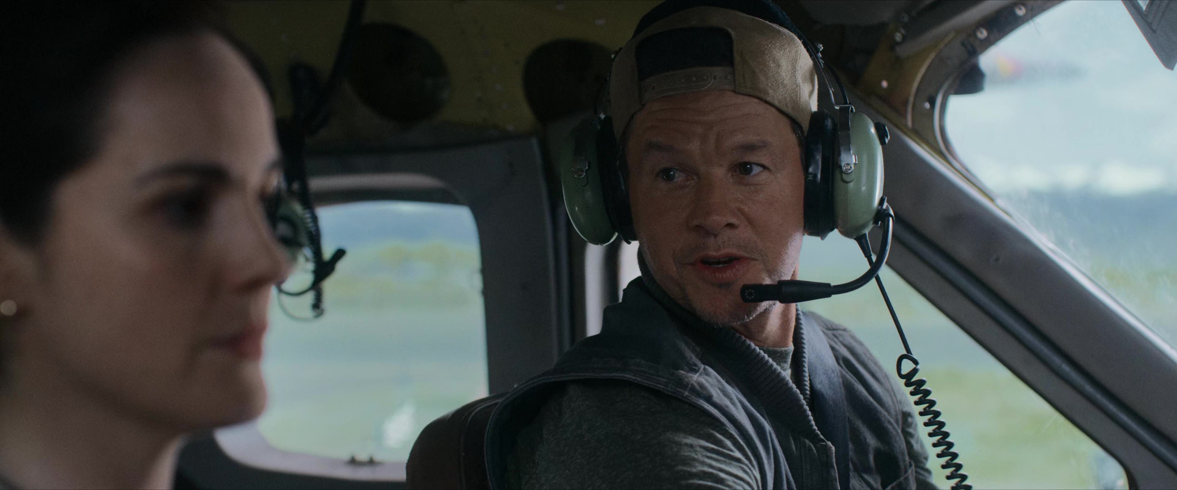Flight Risk (2025) [4K] movie still 1054