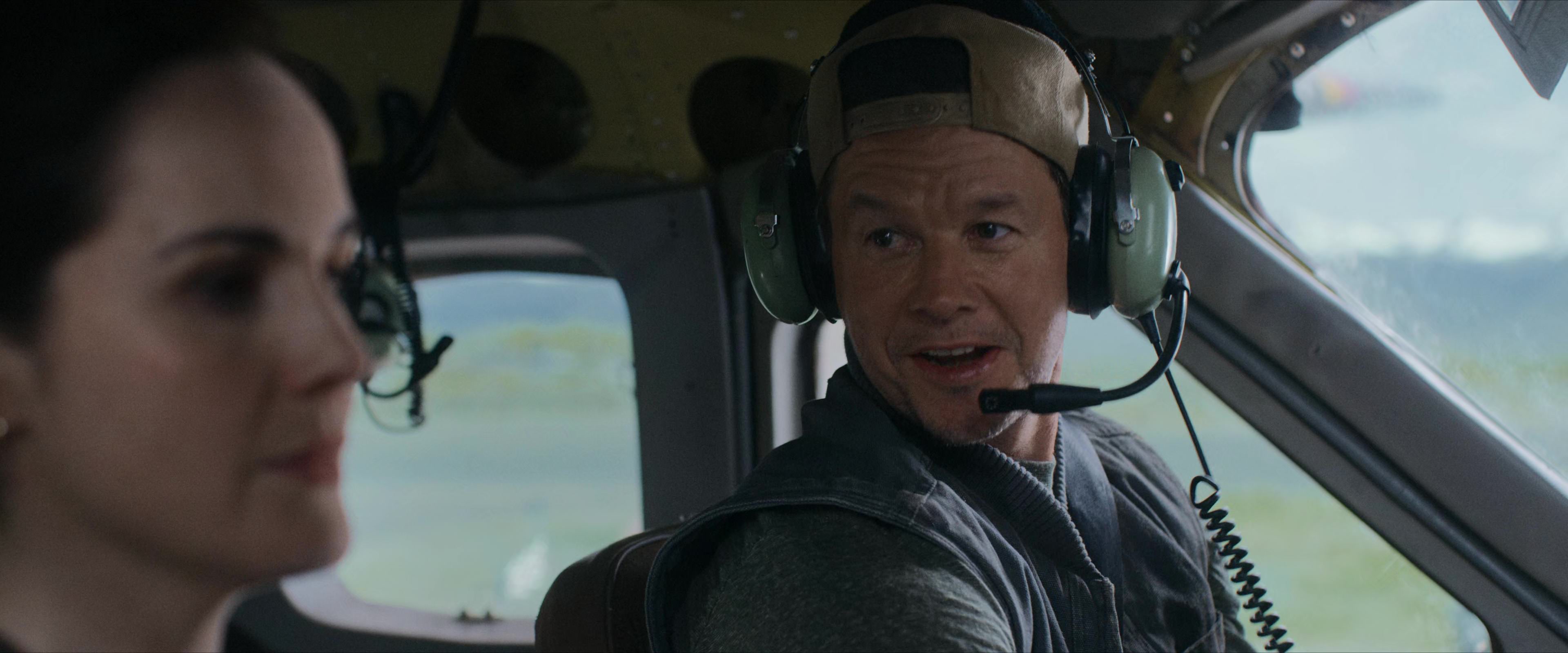 Flight Risk (2025) [4K] HD screenshot 1058
