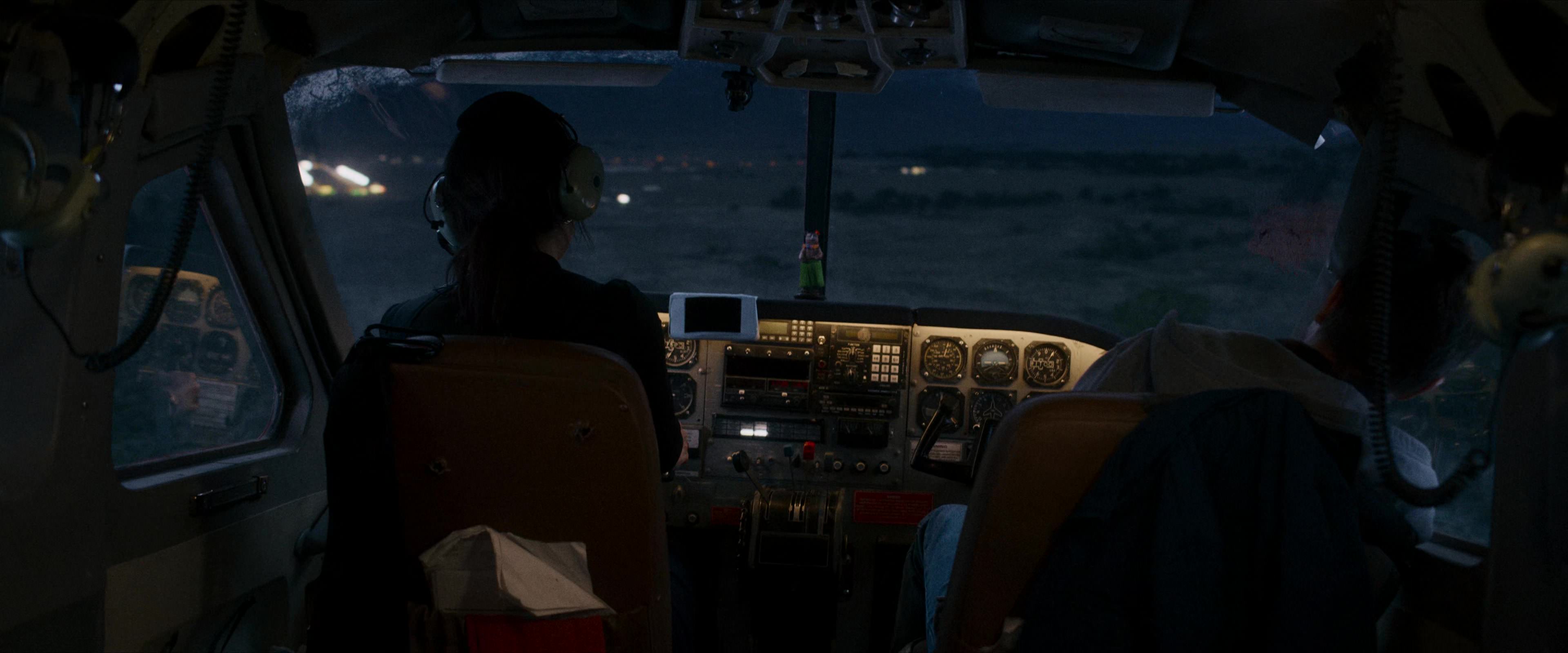 Flight Risk (2025) [4K] HD screenshot 10586