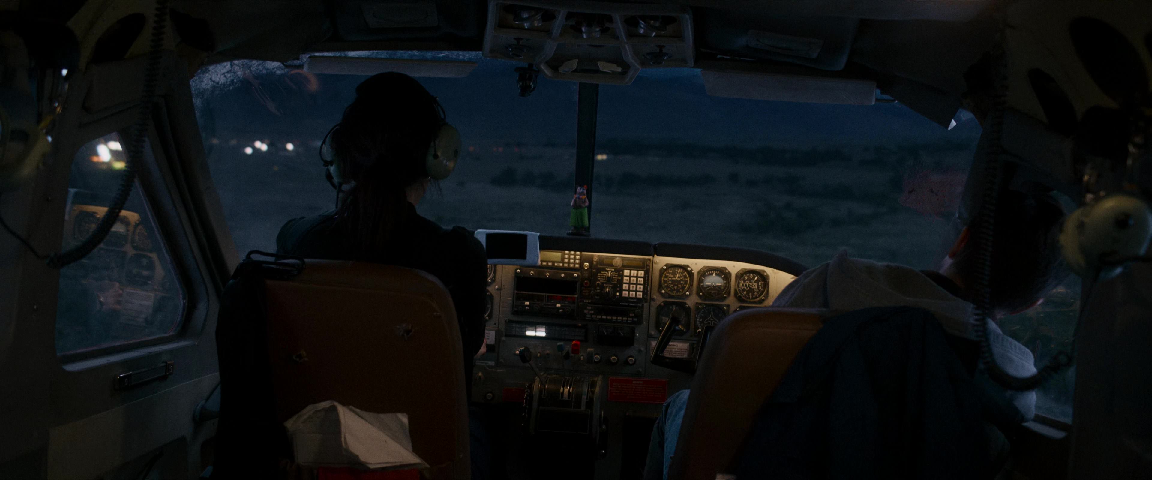 Flight Risk (2025) [4K] screencap 10590