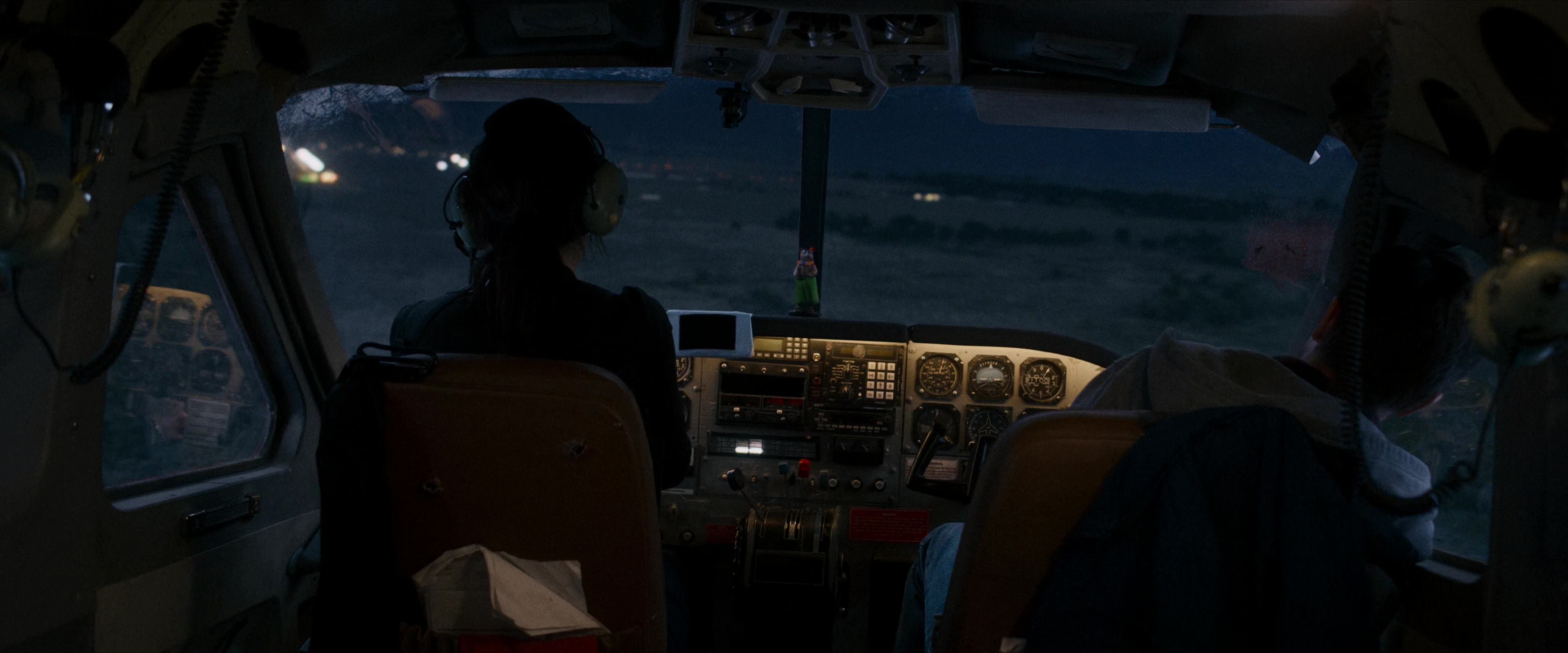 Flight Risk (2025) [4K] HD screenshot 10592