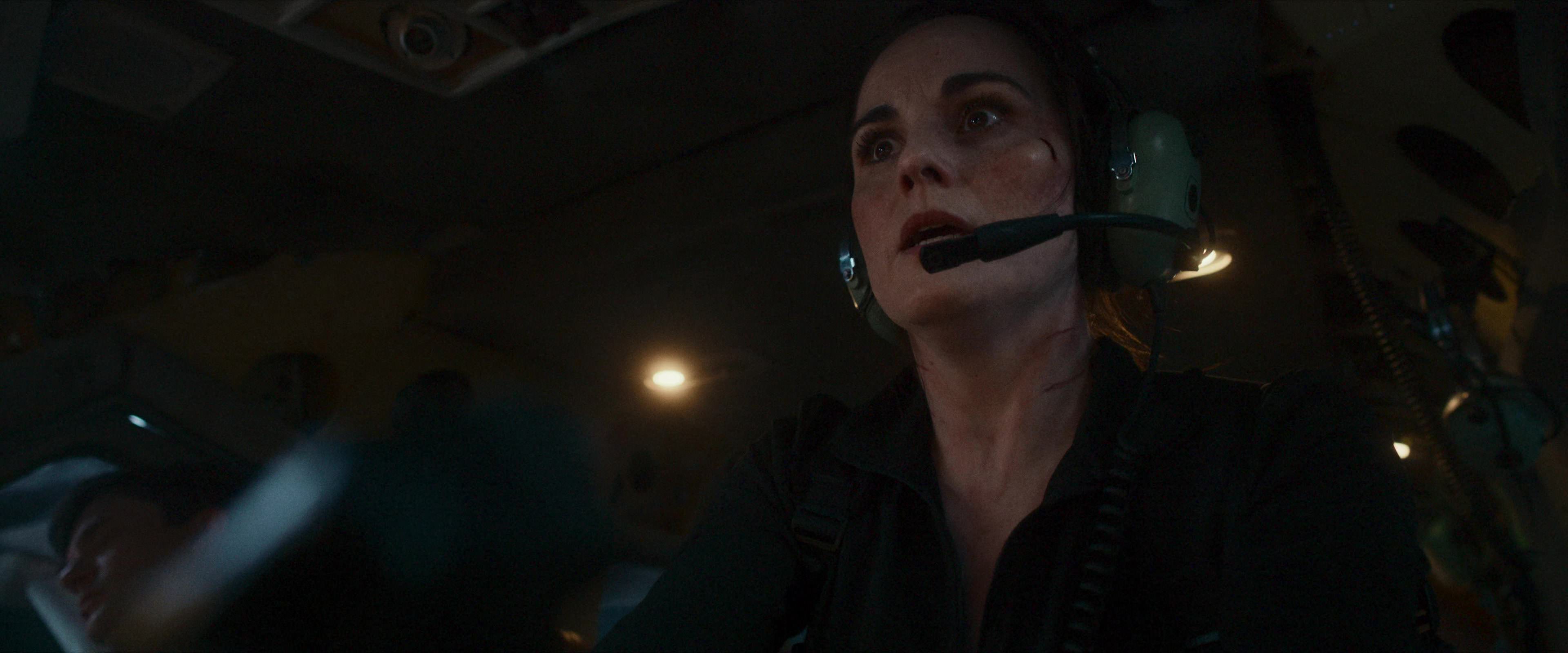 Flight Risk (2025) [4K] screencap 10635