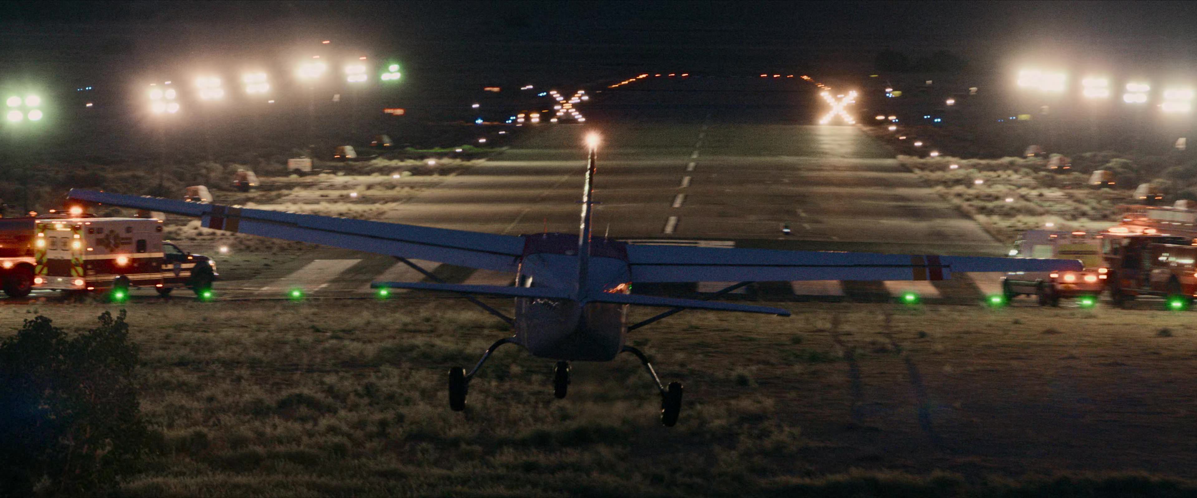 Flight Risk (2025) [4K] HD screenshot 10643
