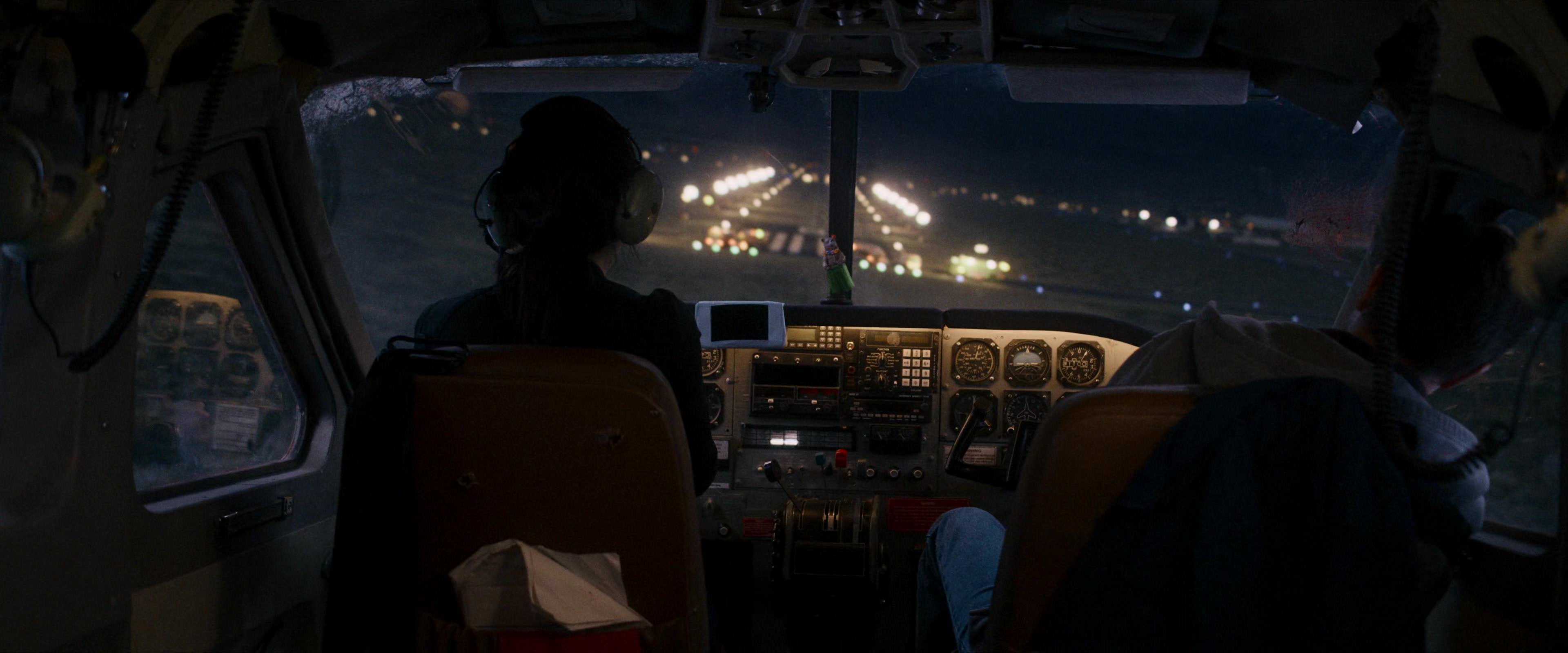 Flight Risk (2025) [4K] HD screenshot 10649