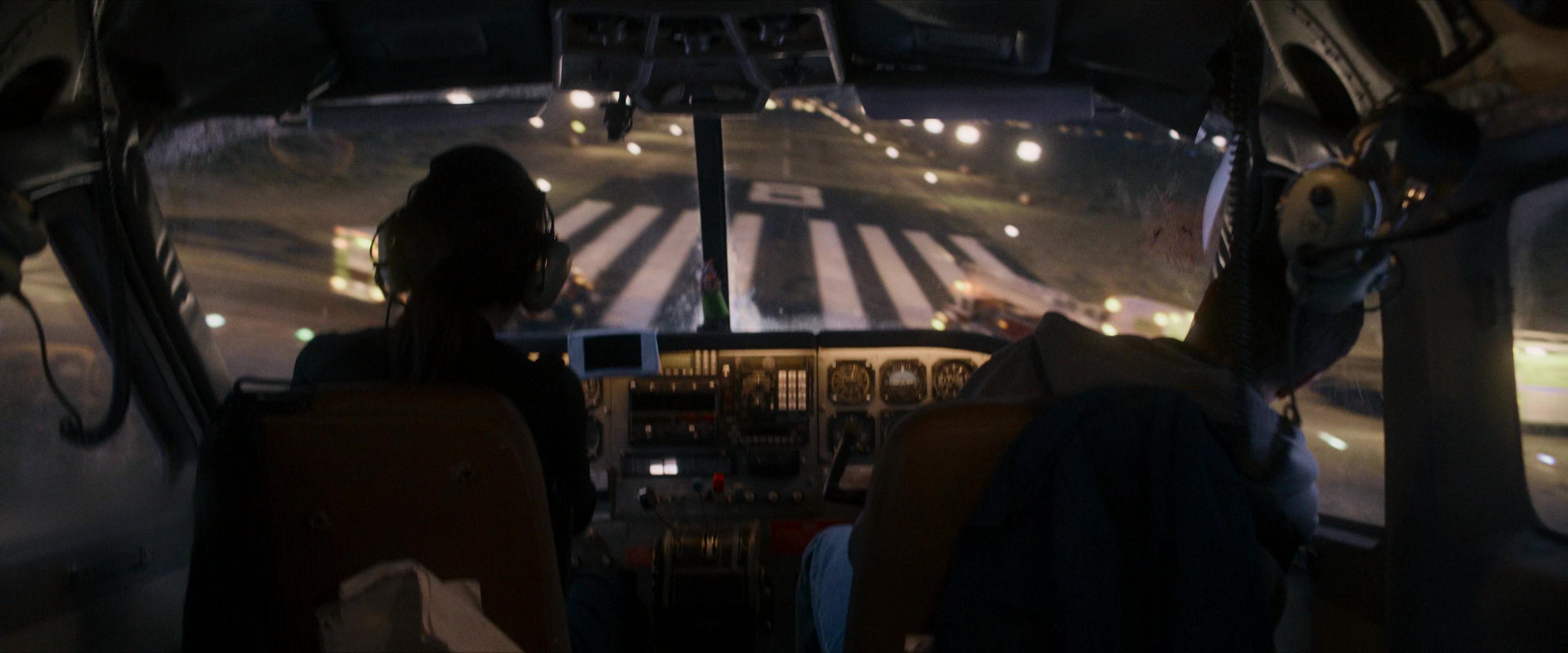 Flight Risk (2025) [4K] HD screenshot 10670