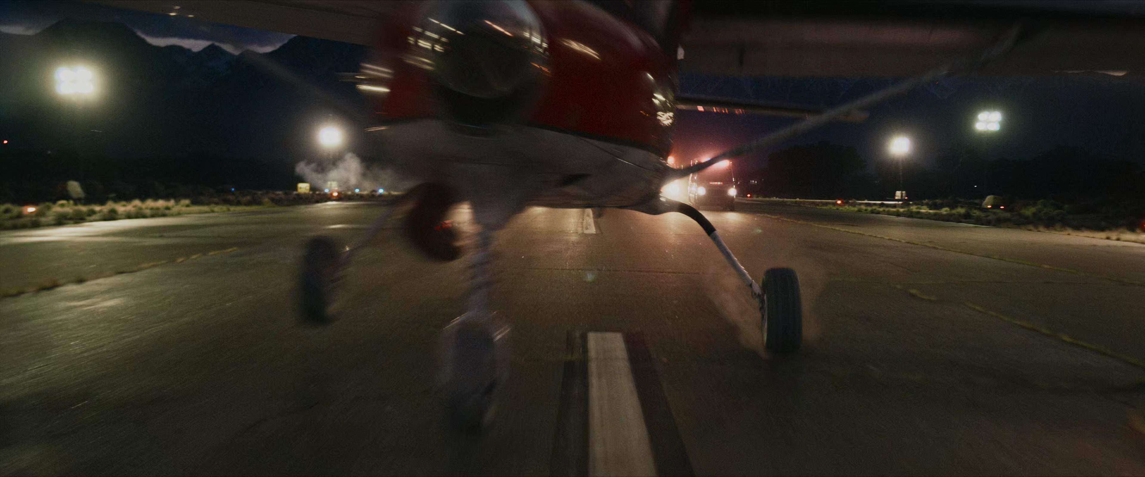 Flight Risk (2025) [4K] HD screenshot 10706