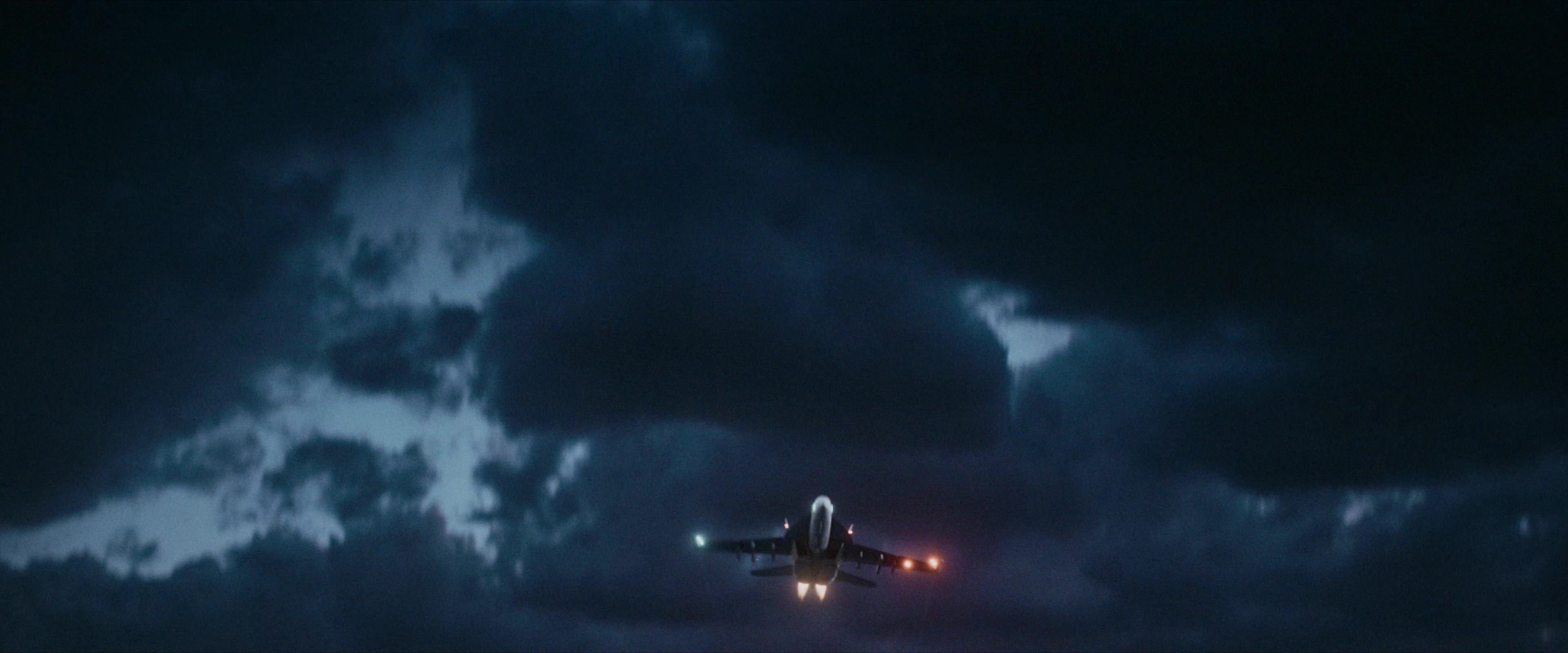 Flight Risk (2025) [4K] movie still 10708
