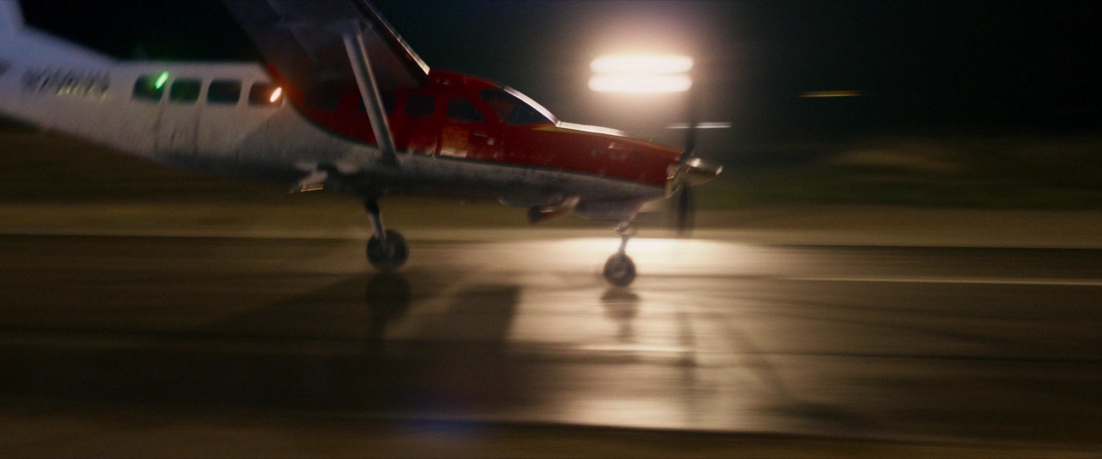 Flight Risk (2025) [4K] movie still 10723
