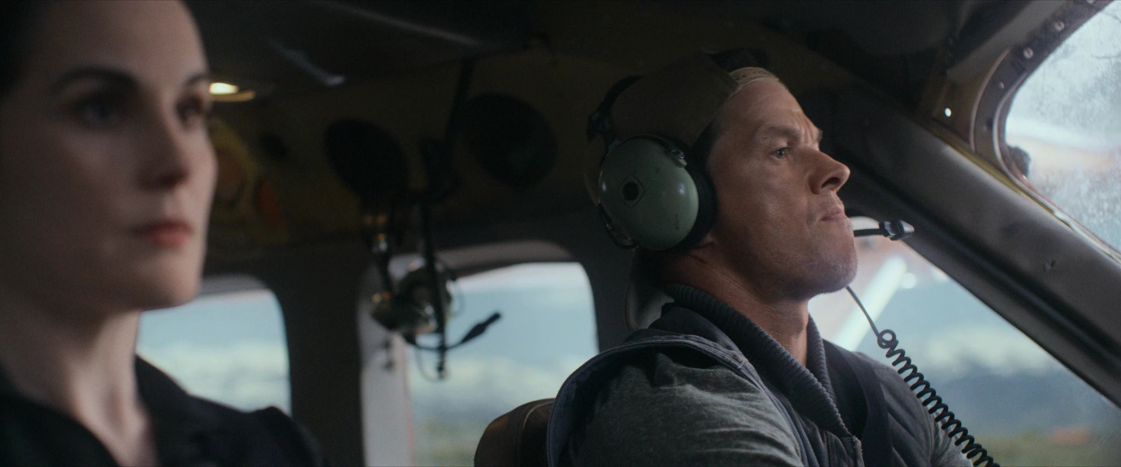 Flight Risk (2025) [4K] screencap 1074