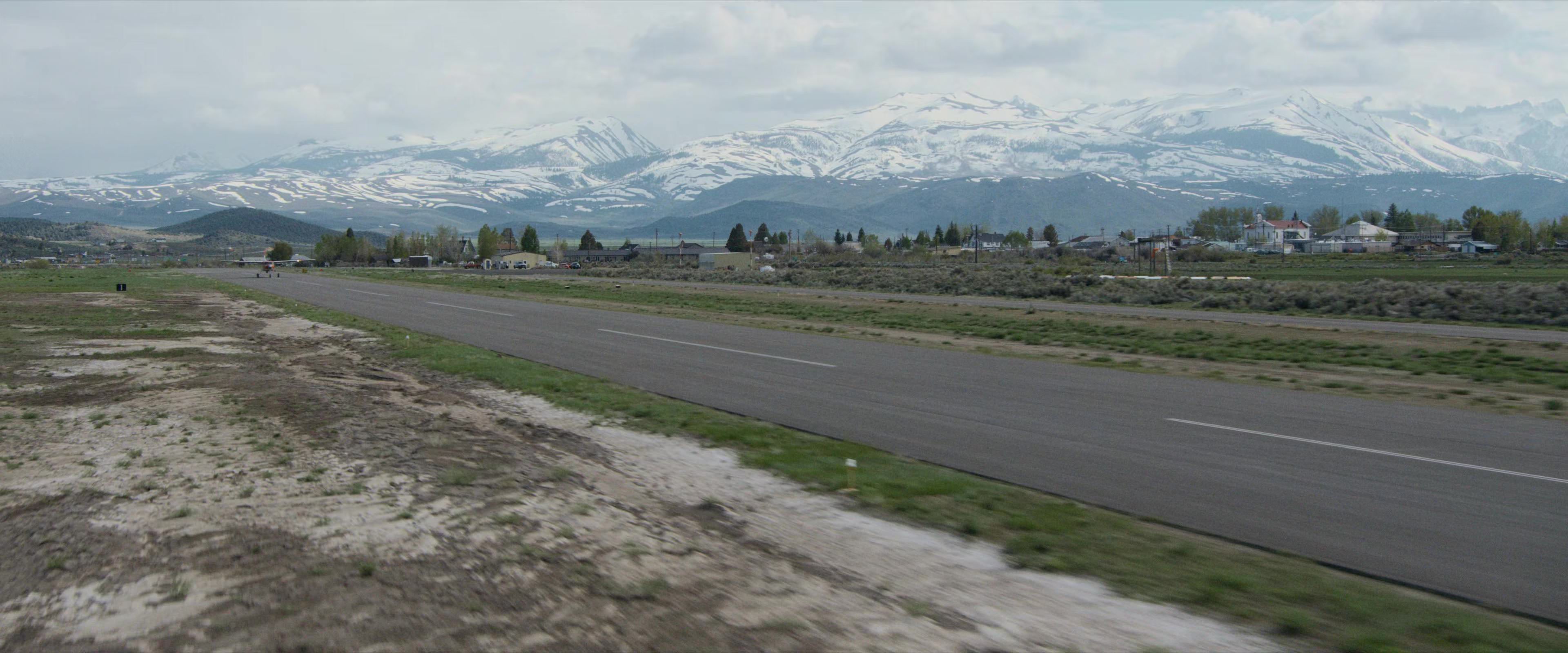 Flight Risk (2025) [4K] screencap 1077