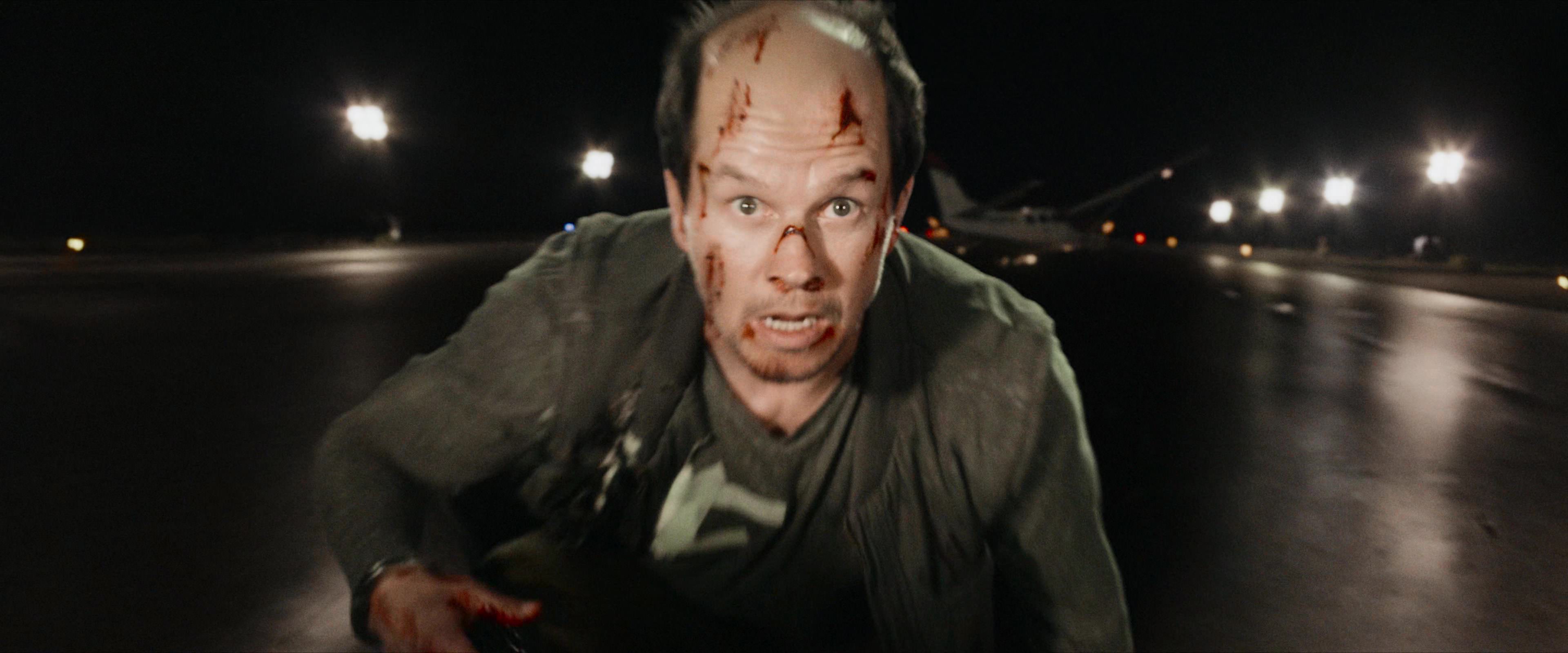 Flight Risk (2025) [4K] HD screenshot 10775