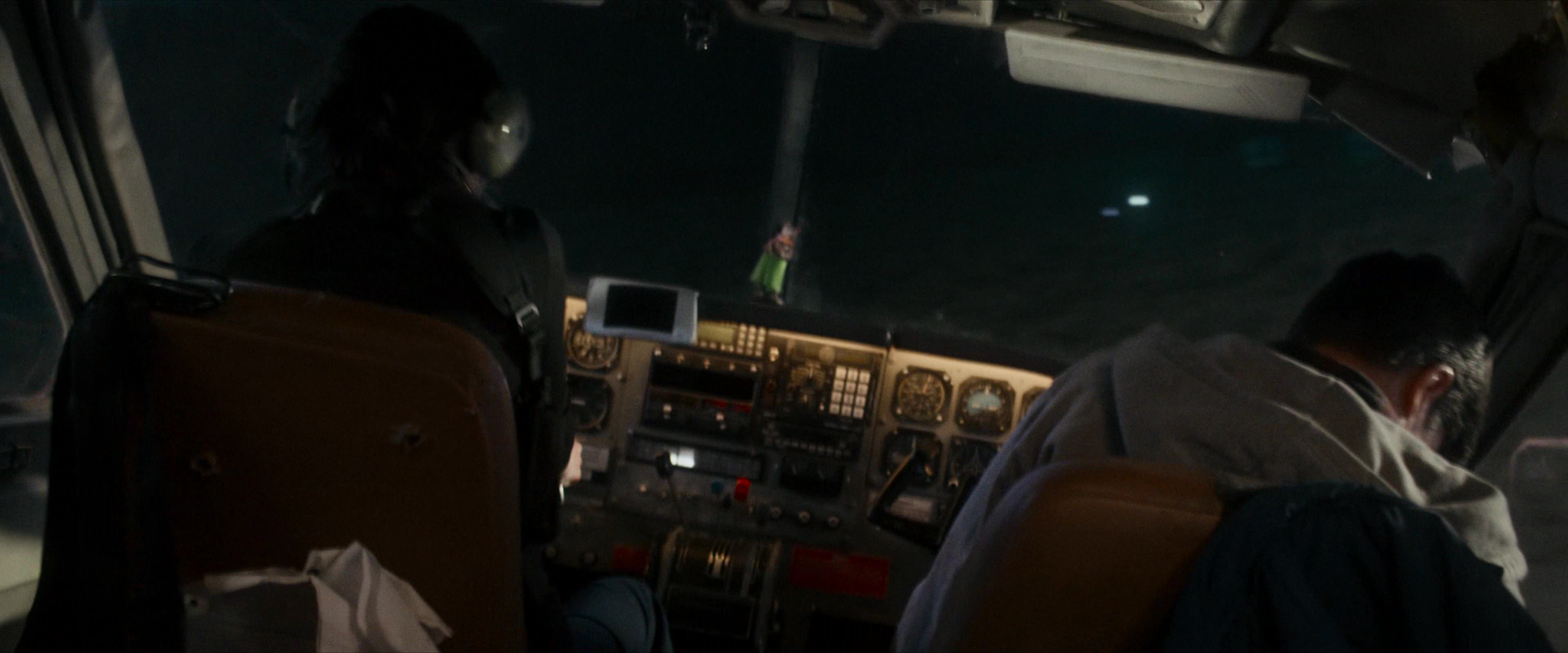Flight Risk (2025) [4K] HD screenshot 10787