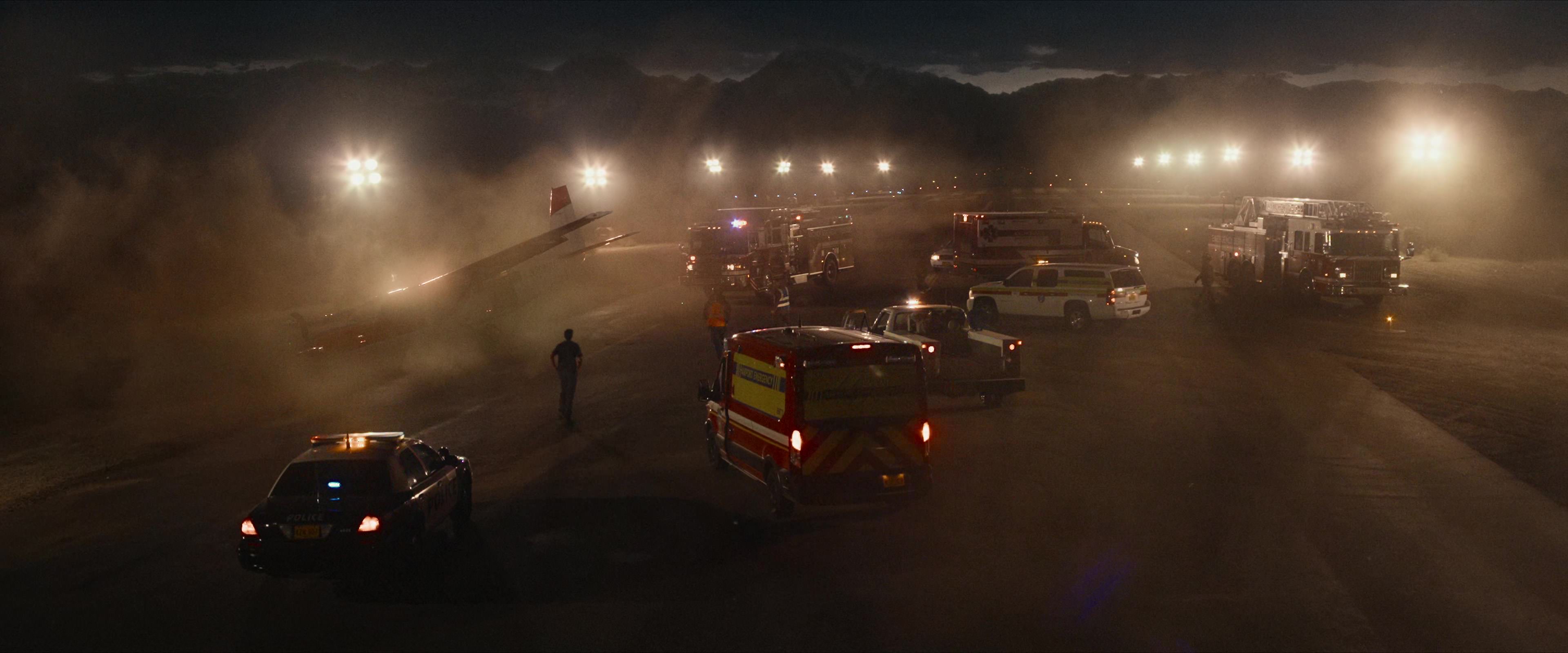 Flight Risk (2025) [4K] screencap 10830