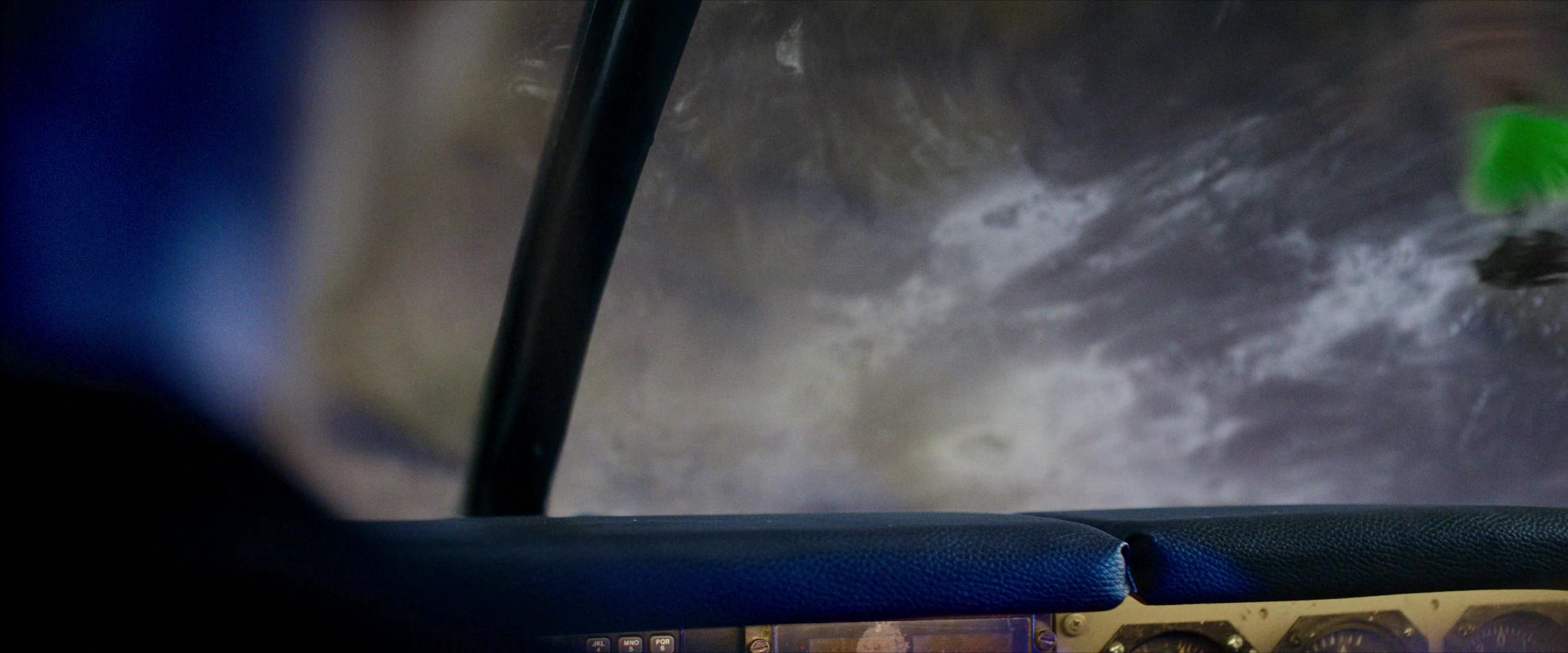 Flight Risk (2025) [4K] screencap 11019