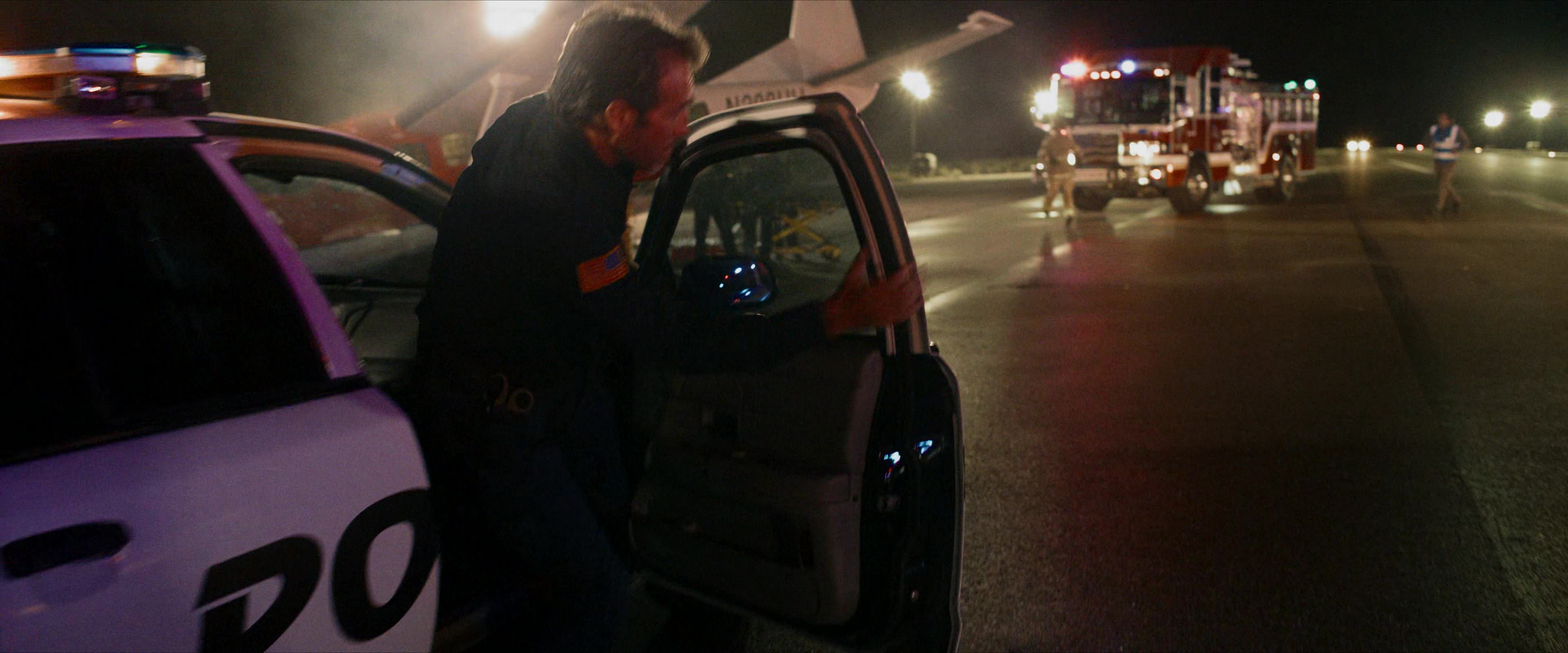 Flight Risk (2025) [4K] screencap 11028