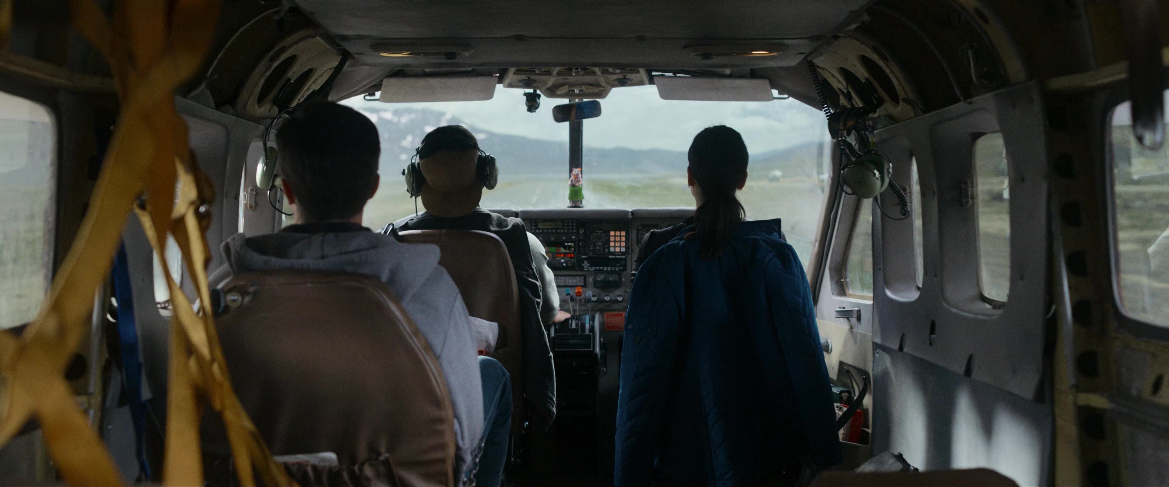 Flight Risk (2025) [4K] screencap 1104