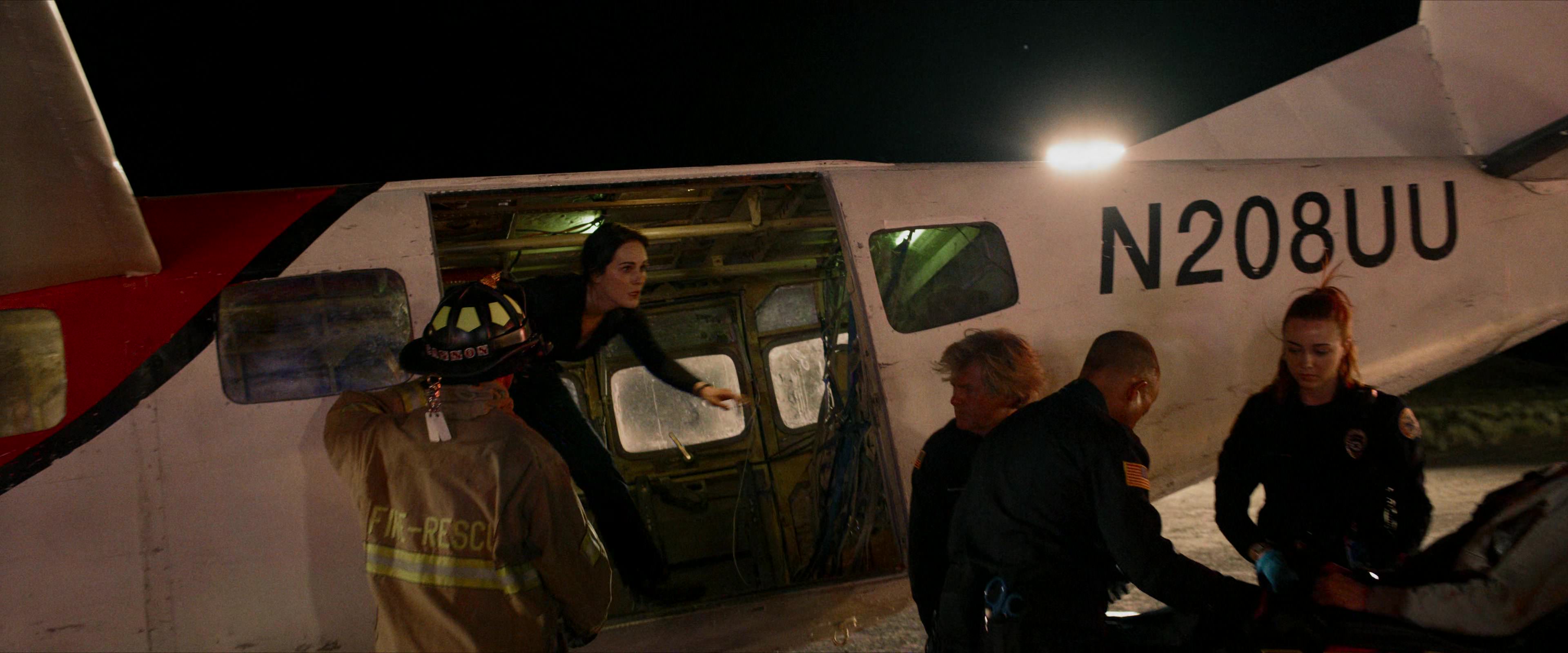 Flight Risk (2025) [4K] screencap 11046