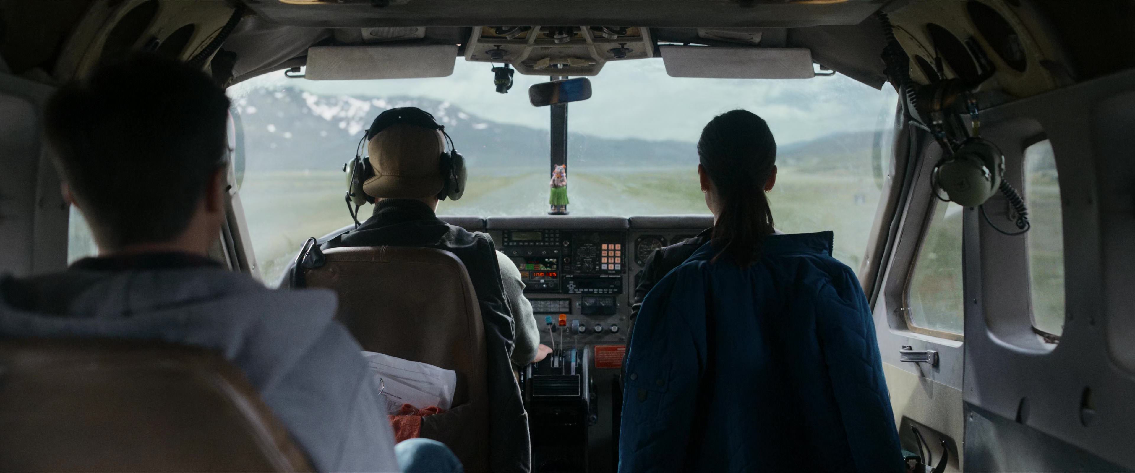 Flight Risk (2025) [4K] screencap 1113
