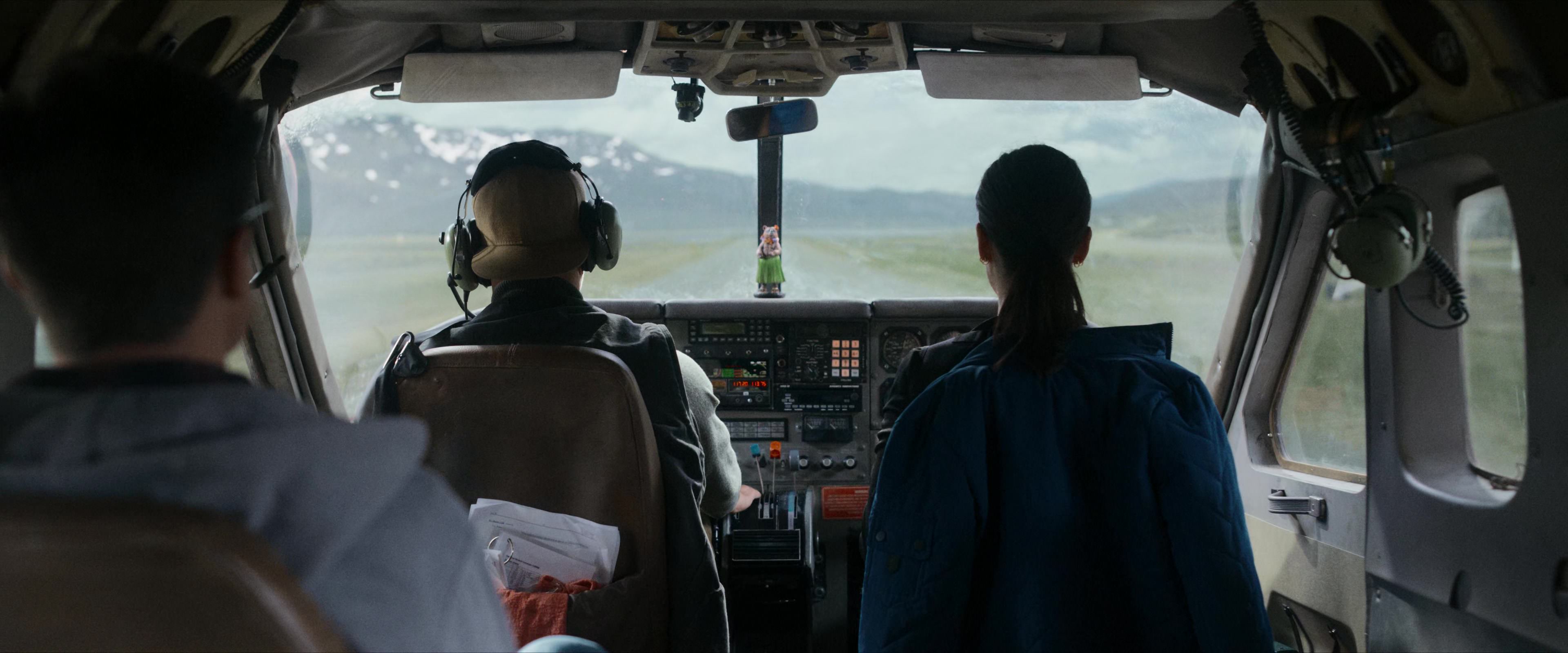 Flight Risk (2025) [4K] HD screenshot 1115