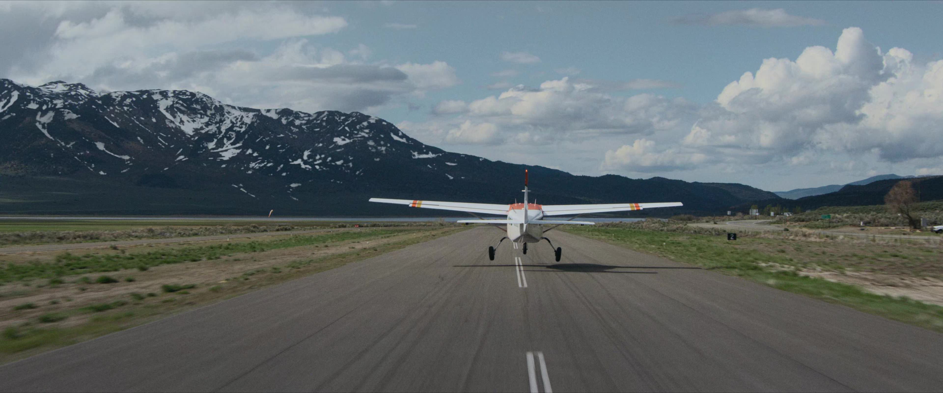 Flight Risk (2025) [4K] HD screenshot 1130