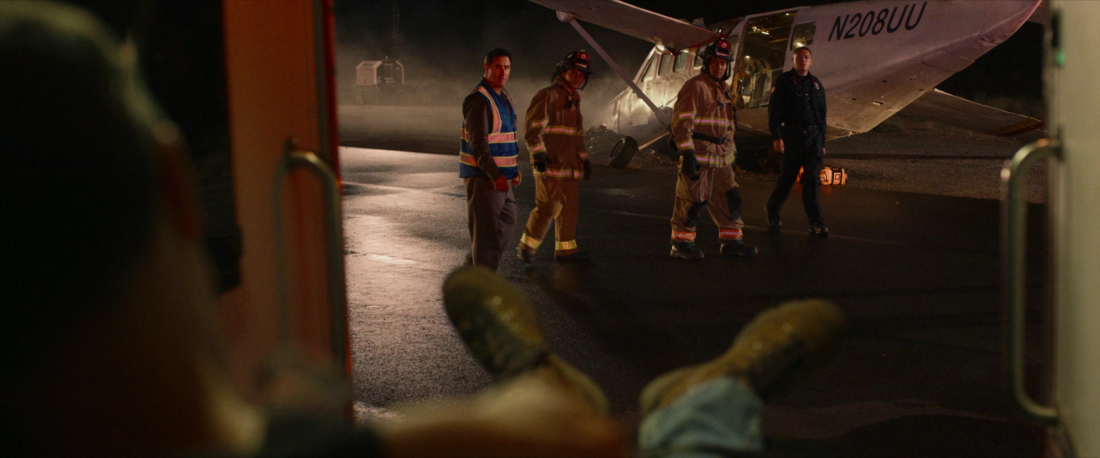 Flight Risk (2025) [4K] screencap 11313