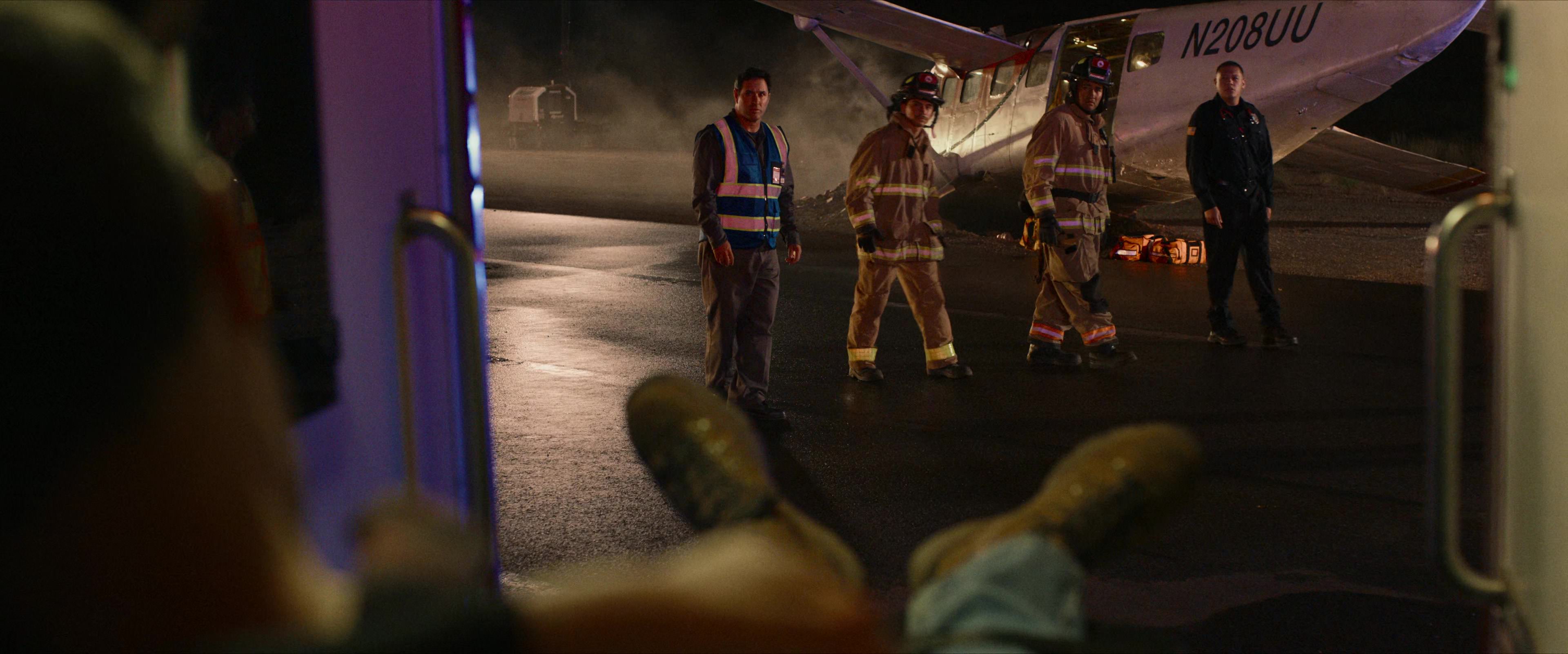 Flight Risk (2025) [4K] screencap 11316