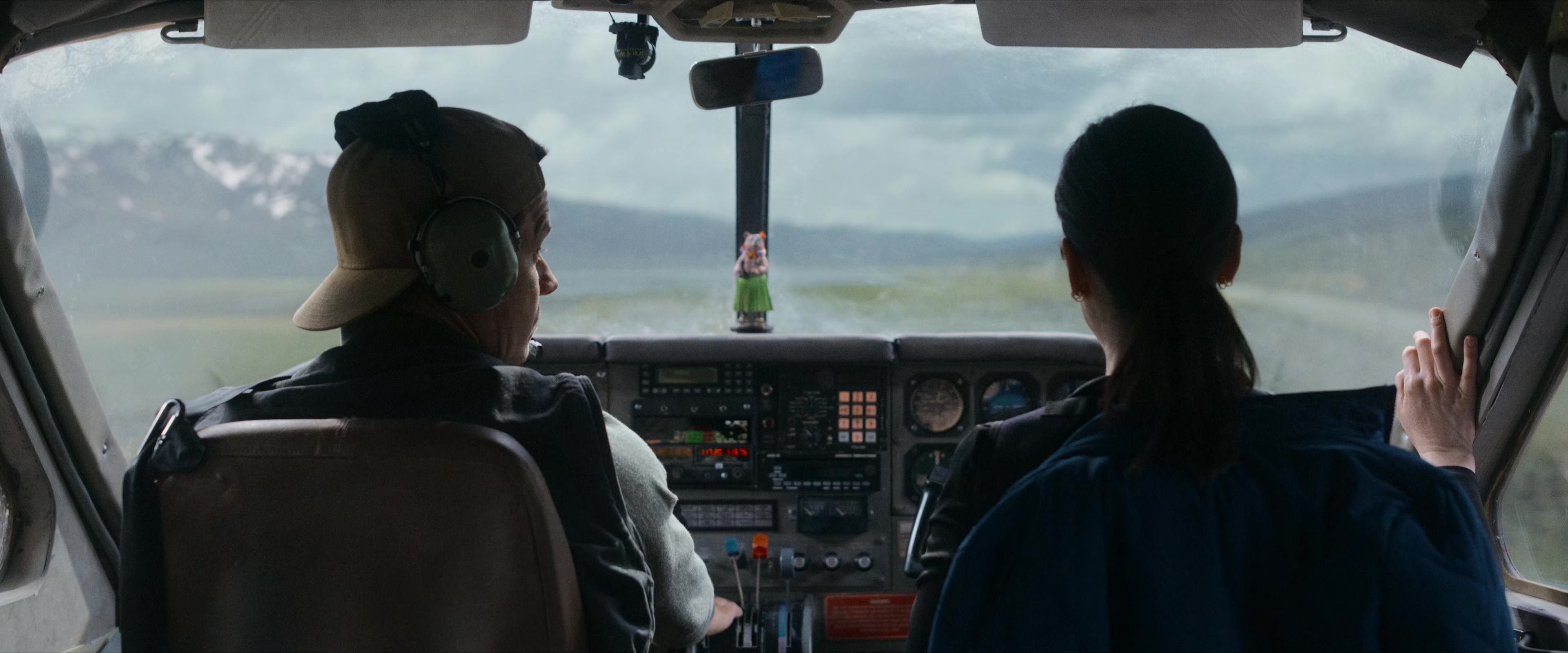 Flight Risk (2025) [4K] screencap 1134