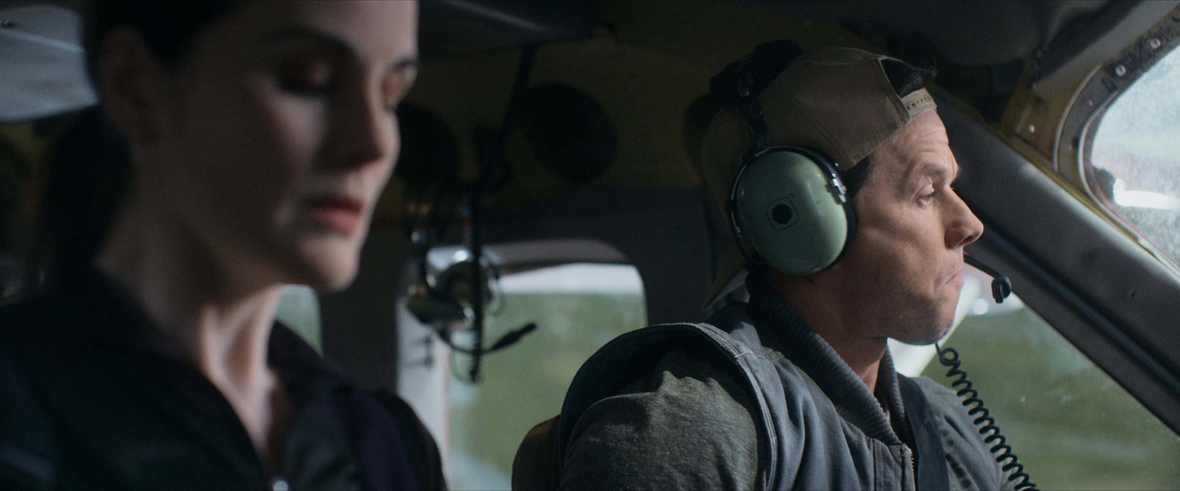 Flight Risk (2025) [4K] HD screenshot 1145
