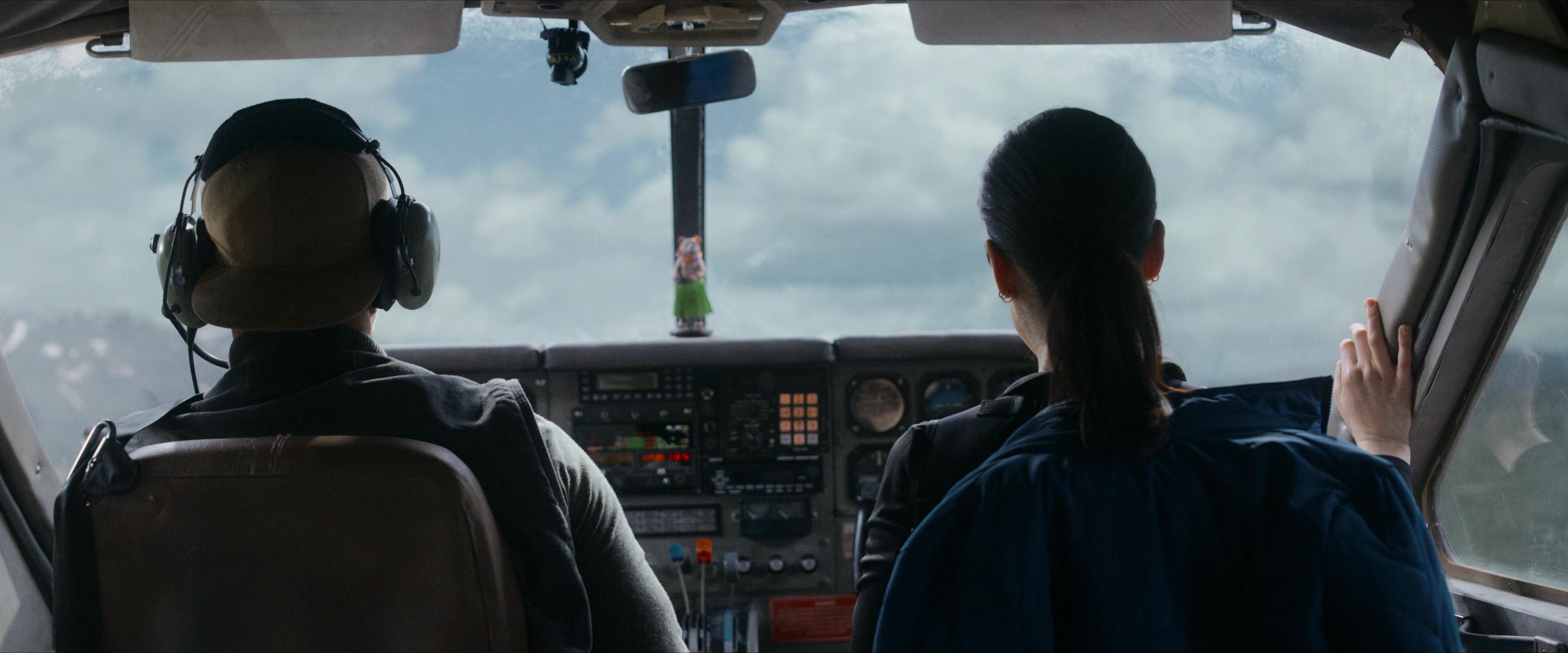 Flight Risk (2025) [4K] HD screenshot 1157