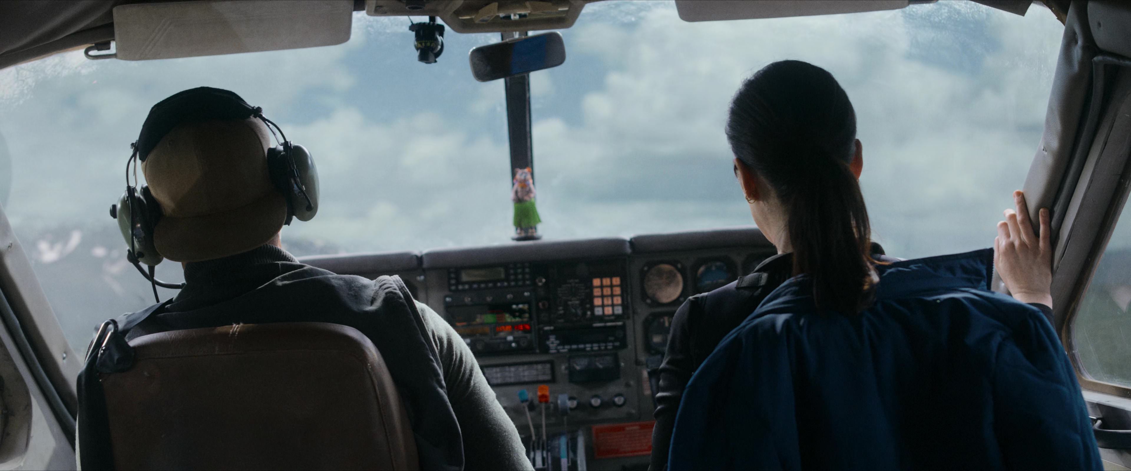 Flight Risk (2025) [4K] HD screenshot 1160