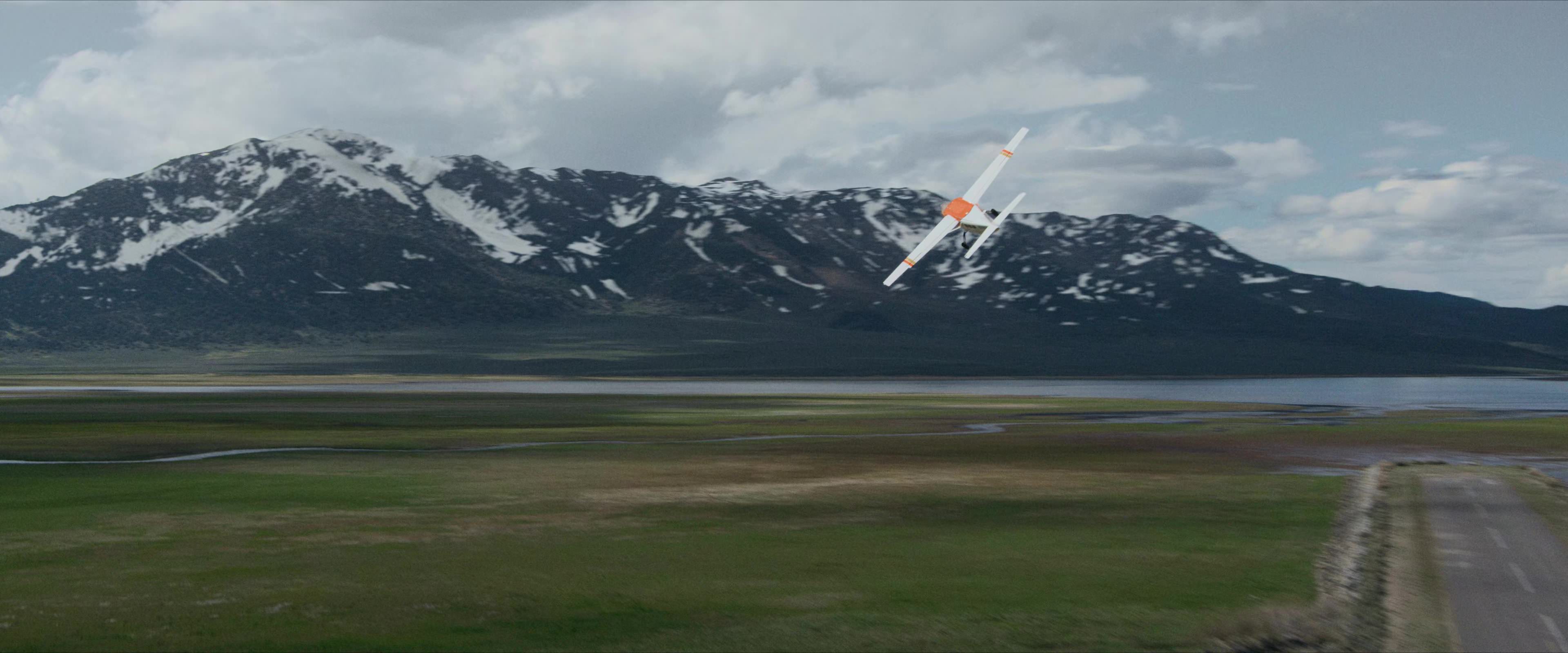 Flight Risk (2025) [4K] screencap 1170