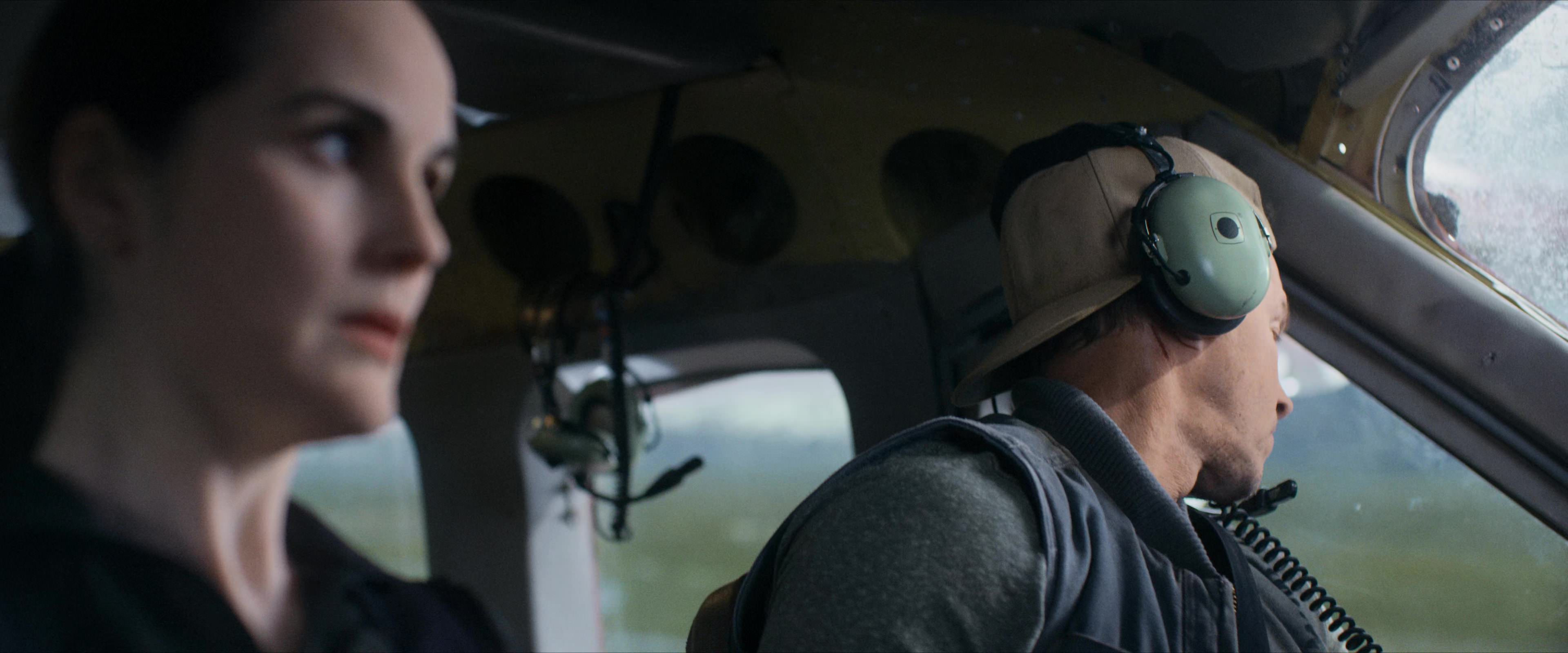 Flight Risk (2025) [4K] screencap 1176