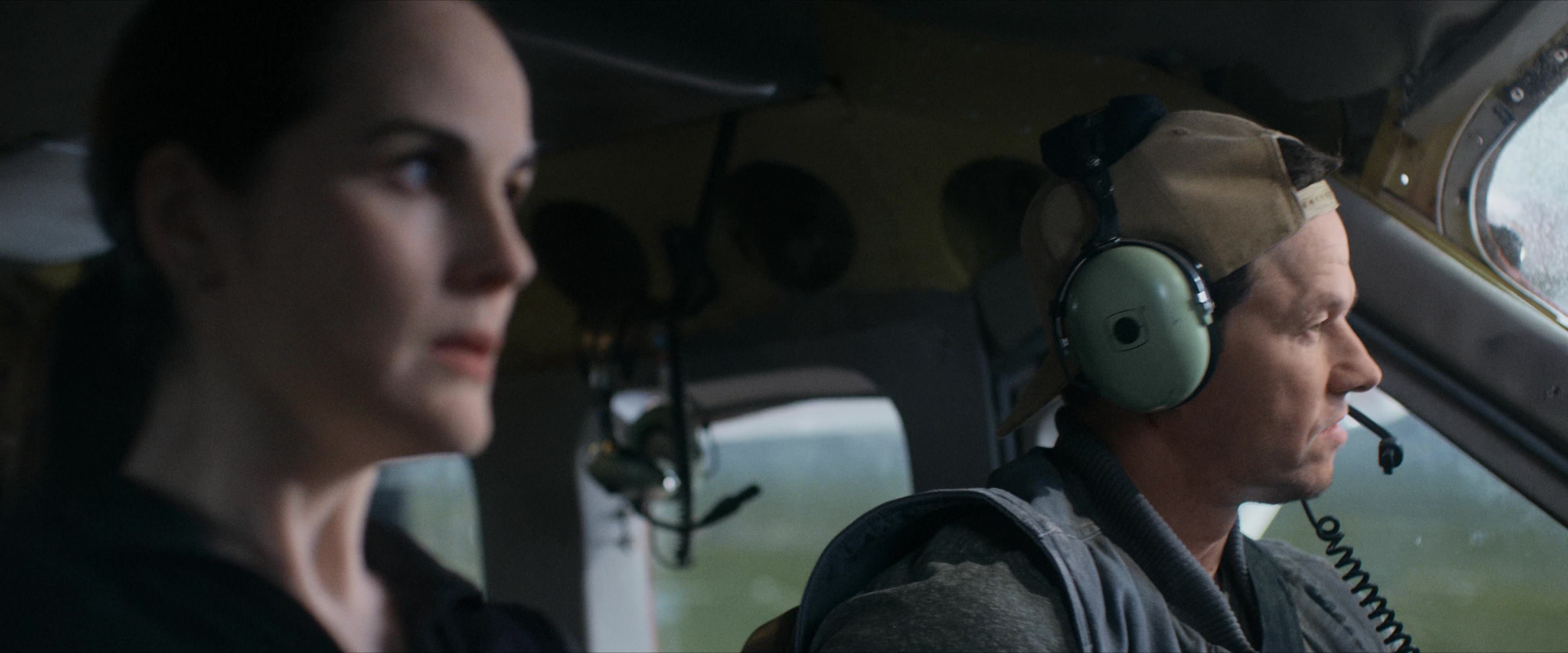 Flight Risk (2025) [4K] screencap 1200