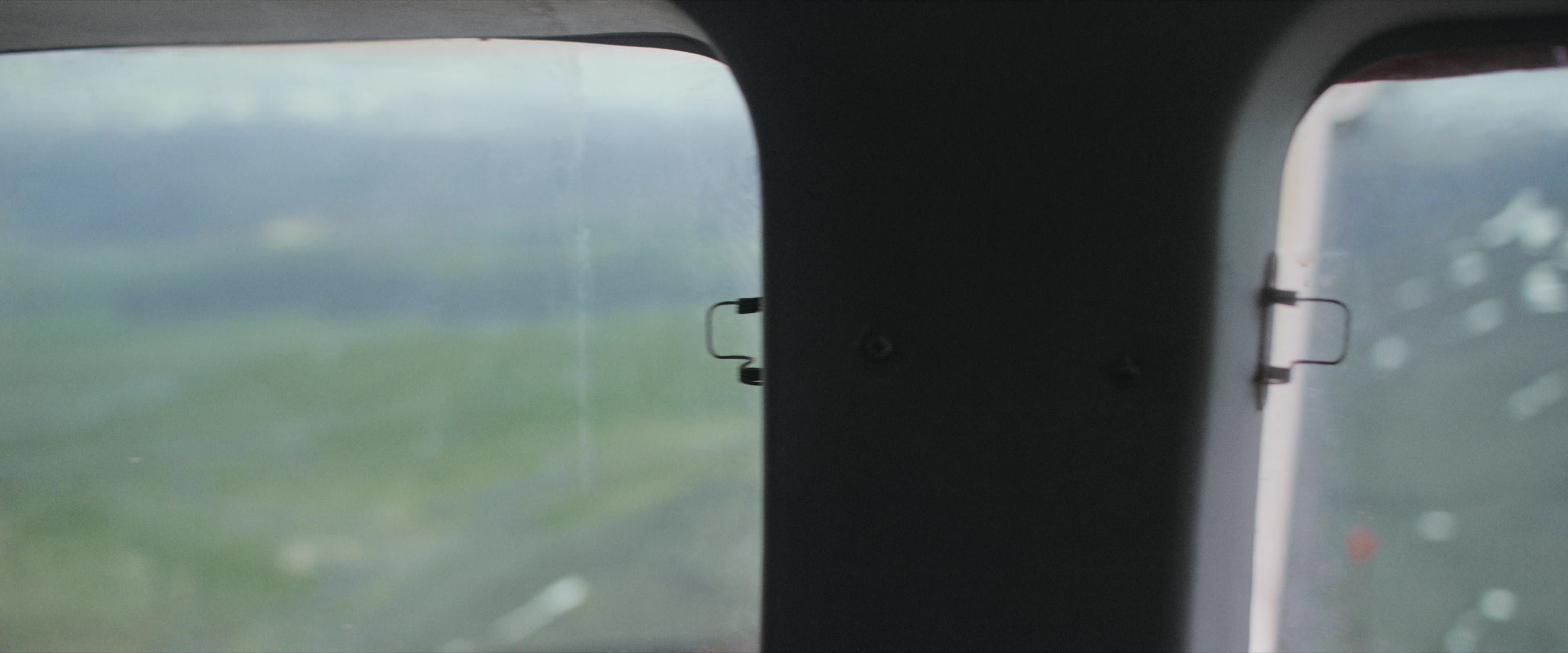 Flight Risk (2025) [4K] screencap 1209