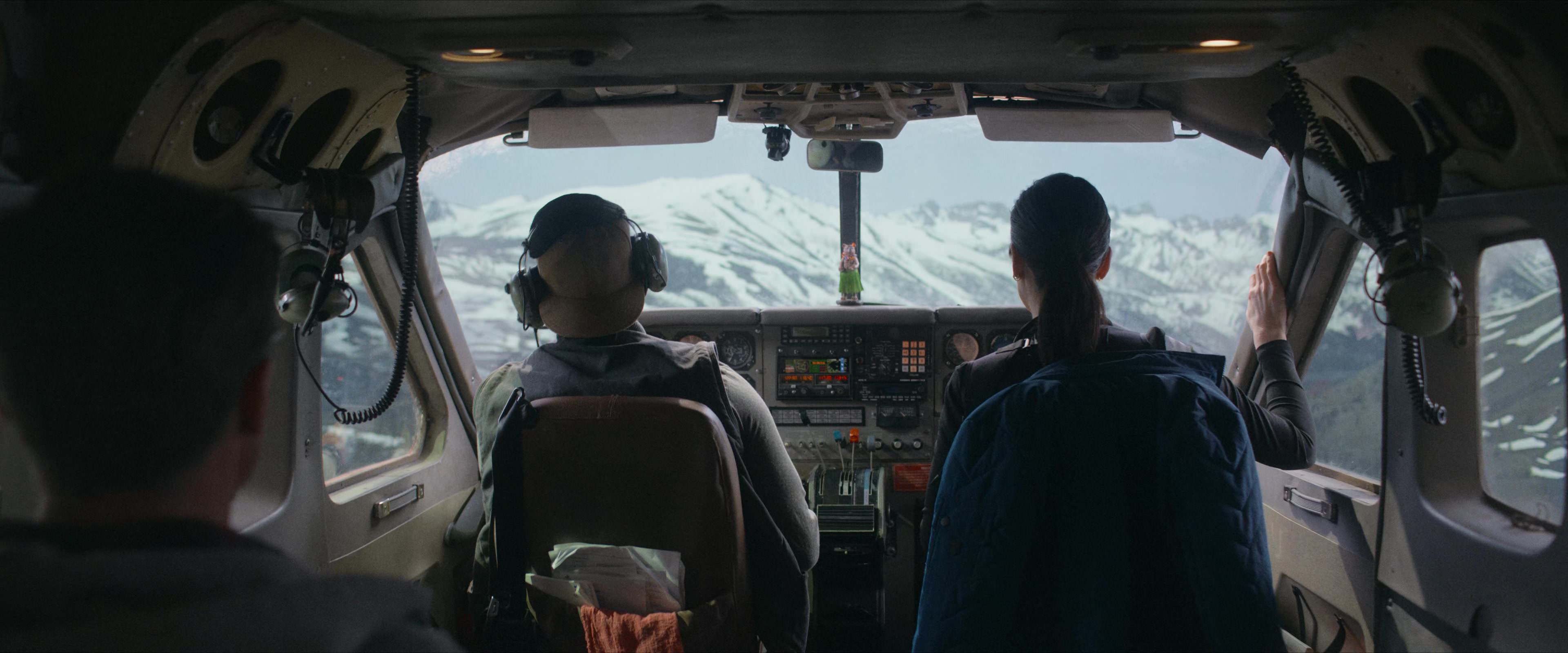 Flight Risk (2025) [4K] HD screenshot 1235