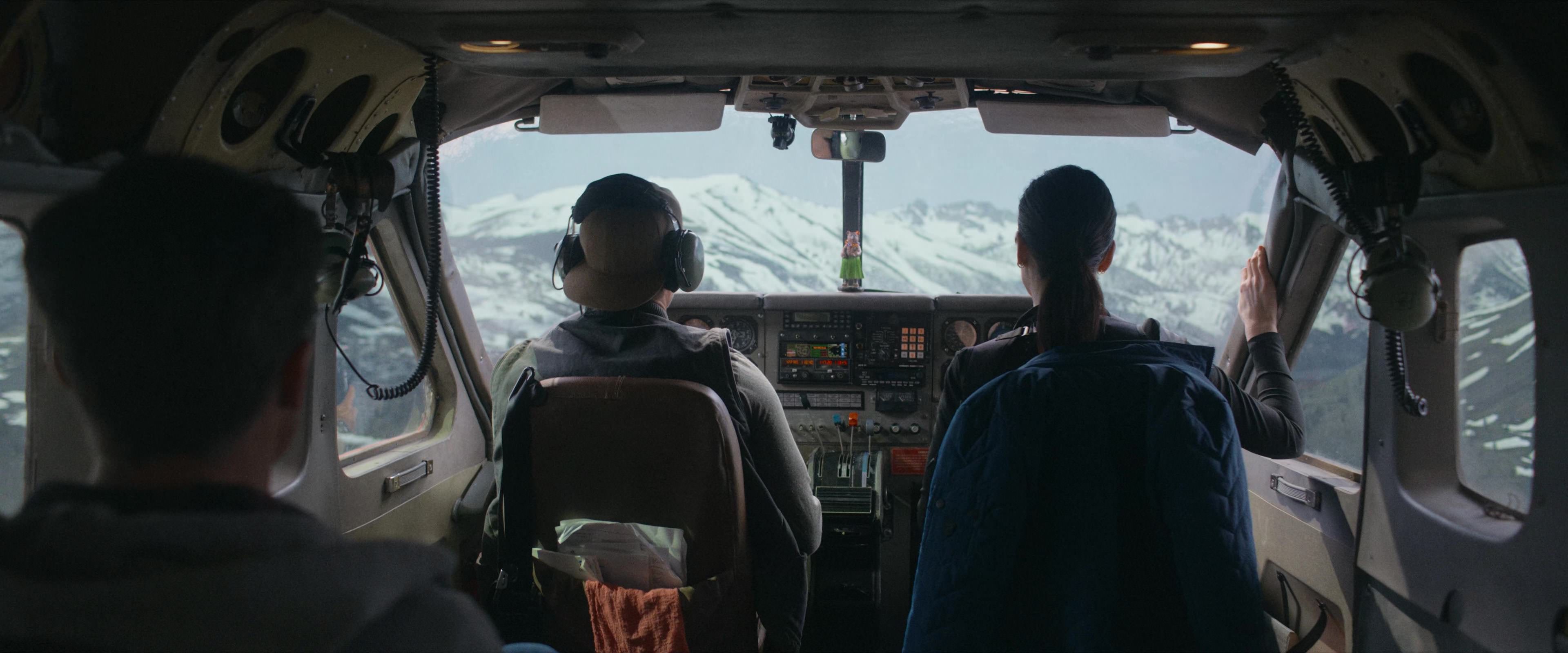 Flight Risk (2025) [4K] screencap 1236