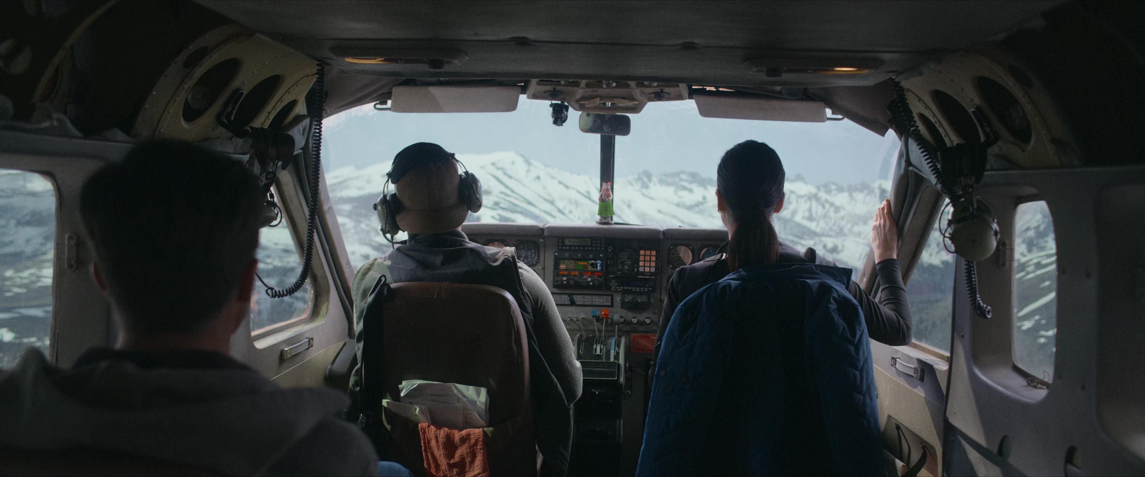 Flight Risk (2025) [4K] screencap 1239