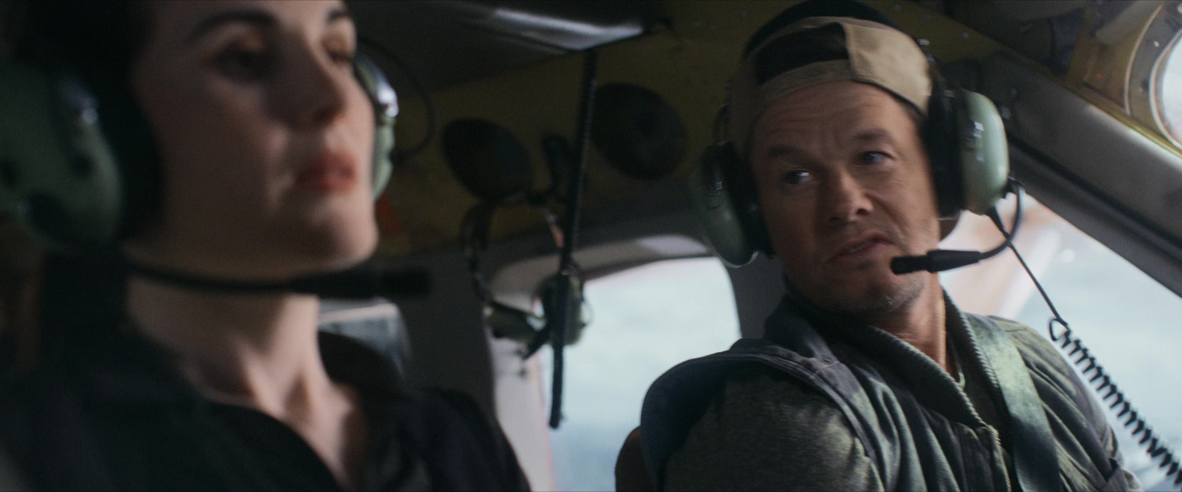 Flight Risk (2025) [4K] screencap 1305