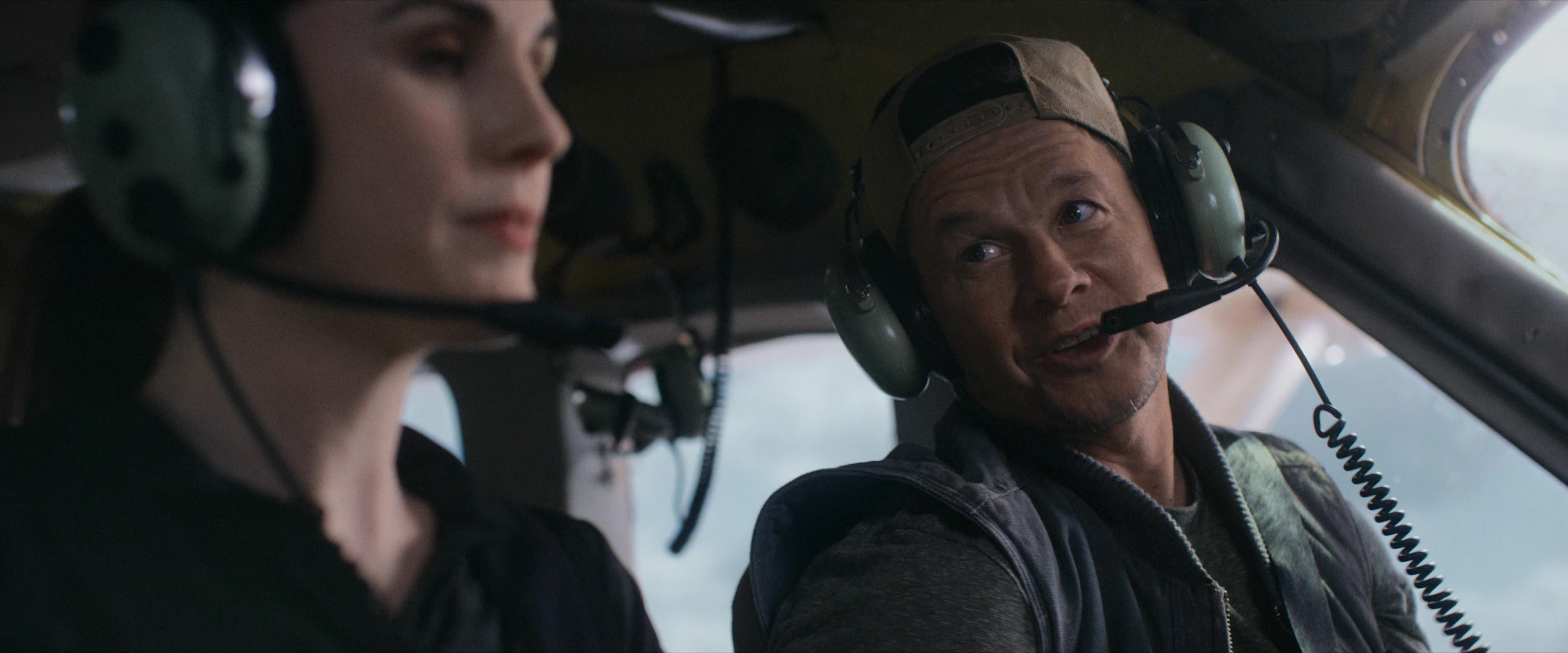 Flight Risk (2025) [4K] HD screenshot 1340