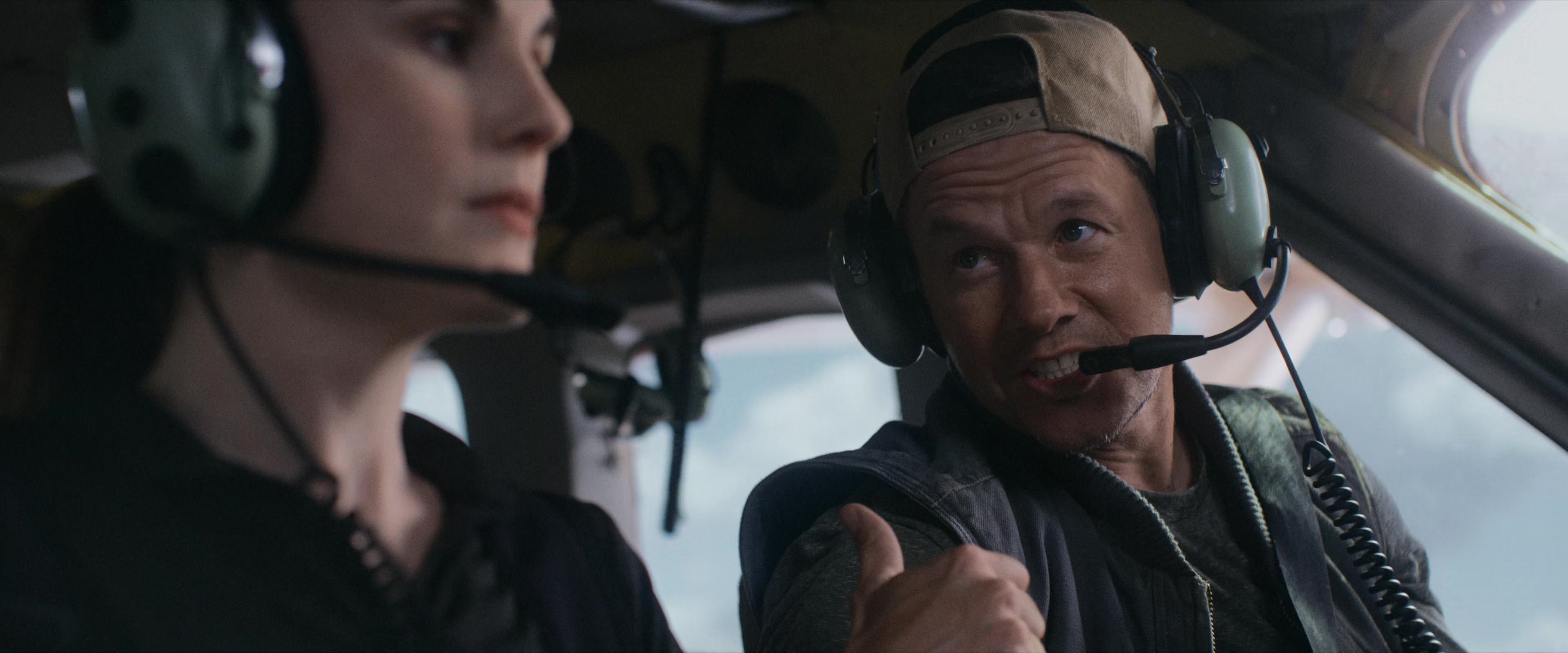 Flight Risk (2025) [4K] HD screenshot 1343