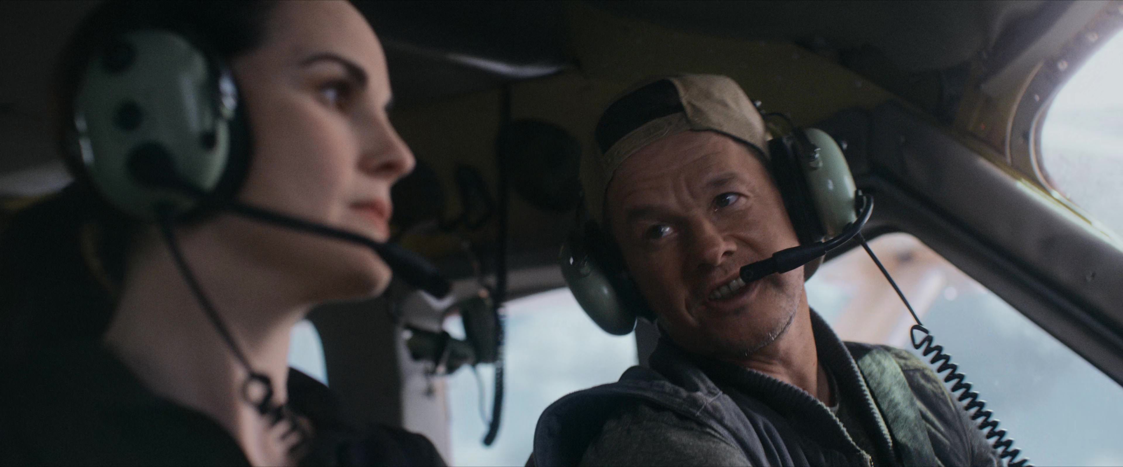 Flight Risk (2025) [4K] screencap 1347